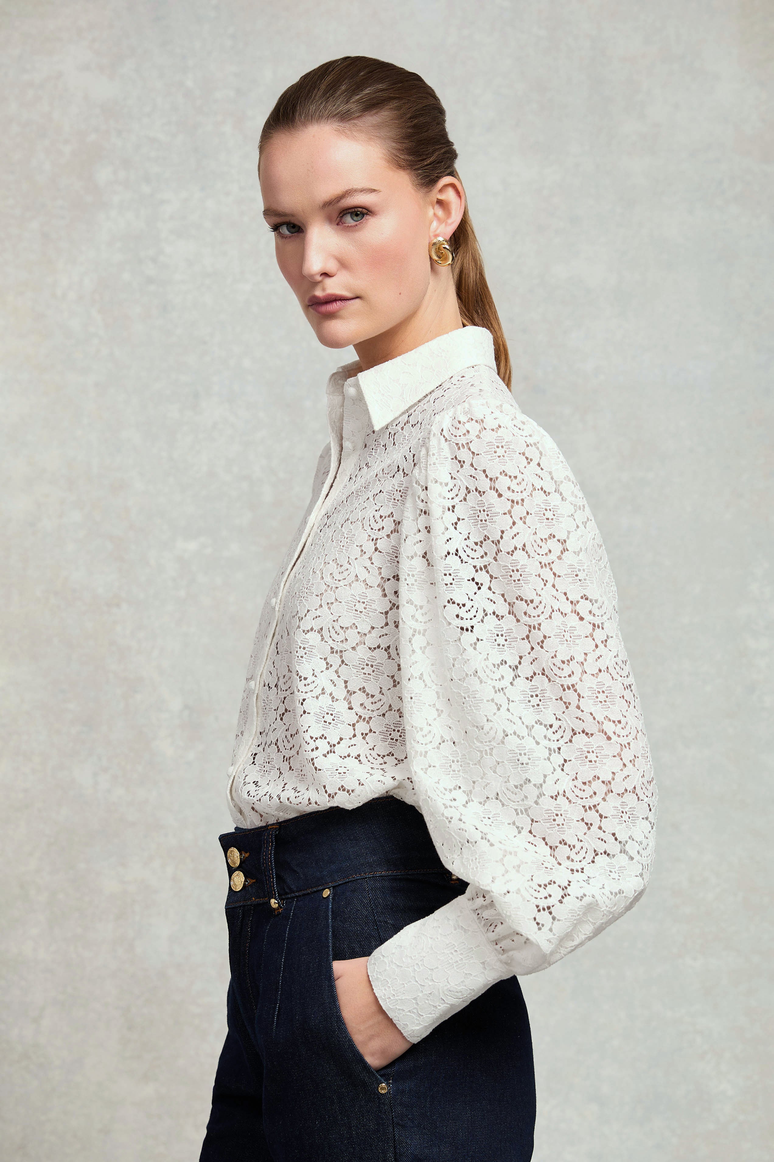 本日限定値引きlouren handsome lace shape shirt Iona Lace Shirt (Ivory) – Holland Cooper US