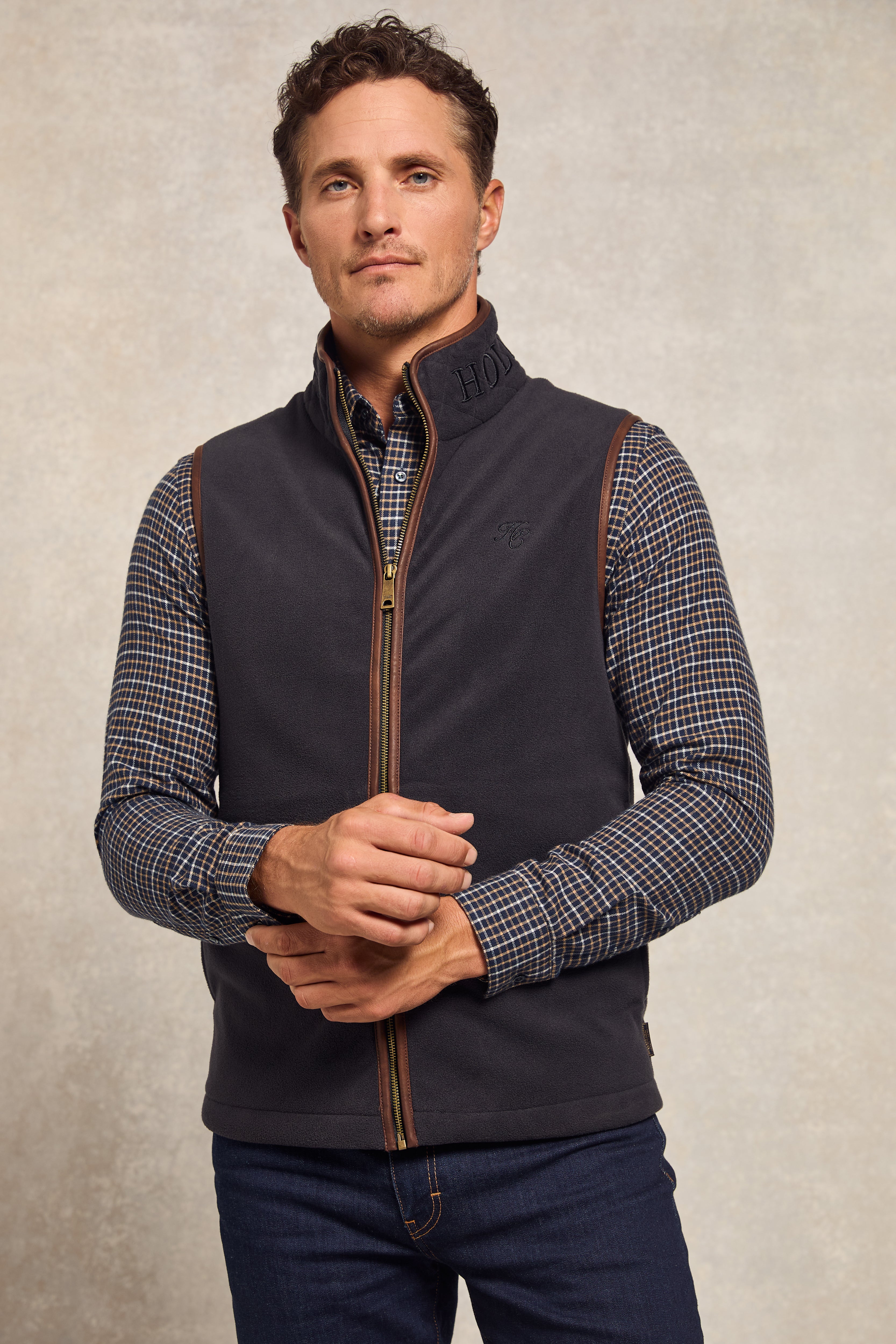 Men's Country Fleece Gilet (Ink Navy) – Holland Cooper US