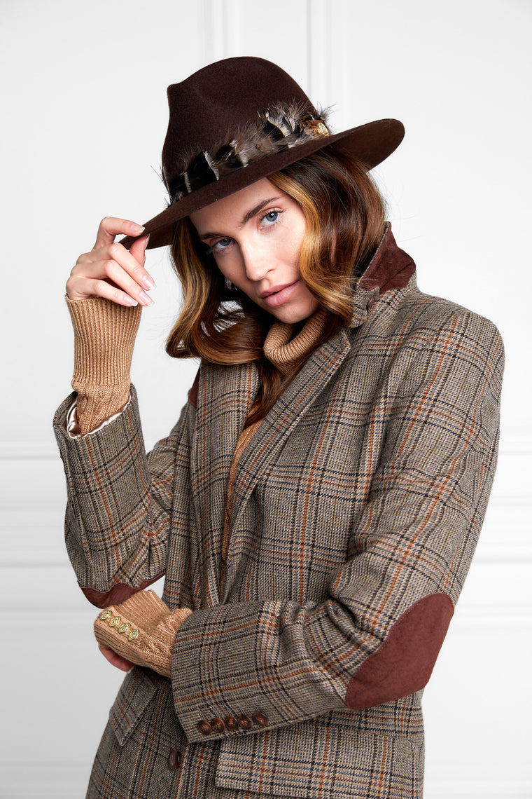 Jade's Tawny Look (Tawny)