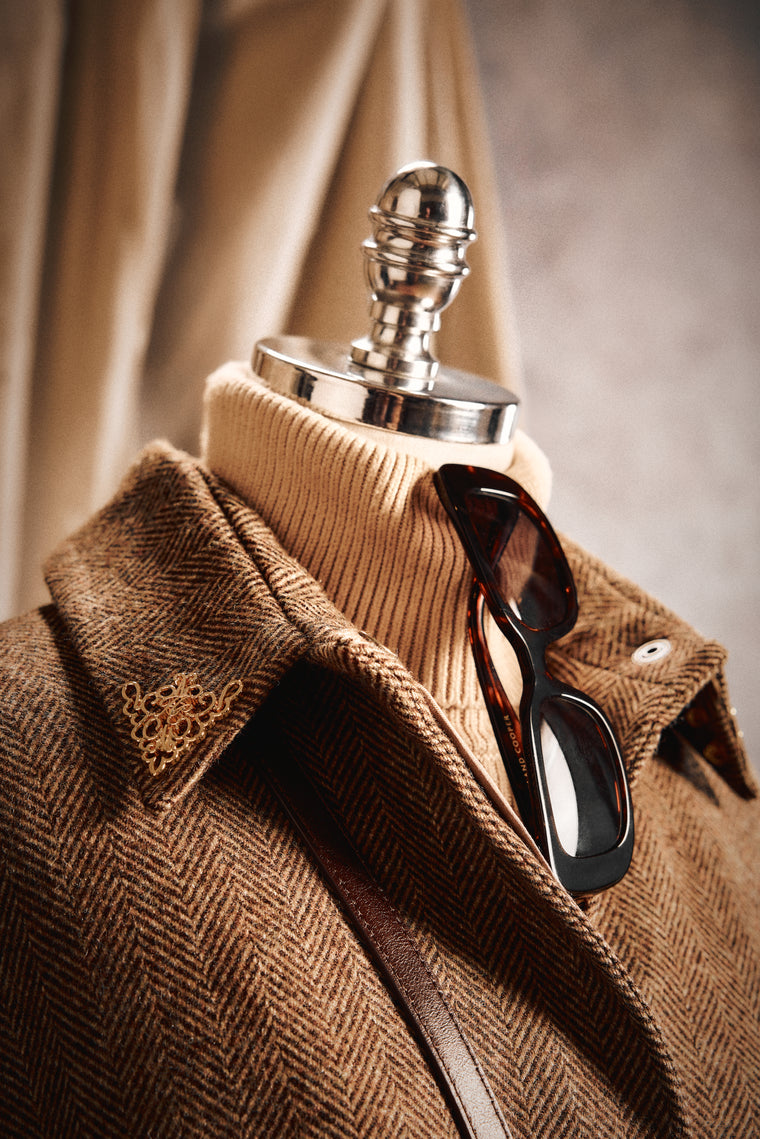 Knightsbridge Cape (Large Scale Brown Herringbone)