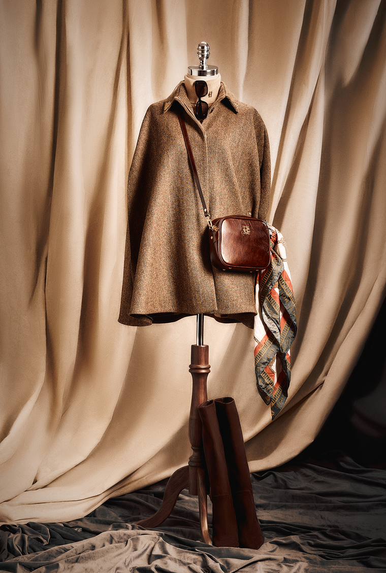 Knightsbridge Cape (Large Scale Brown Herringbone)