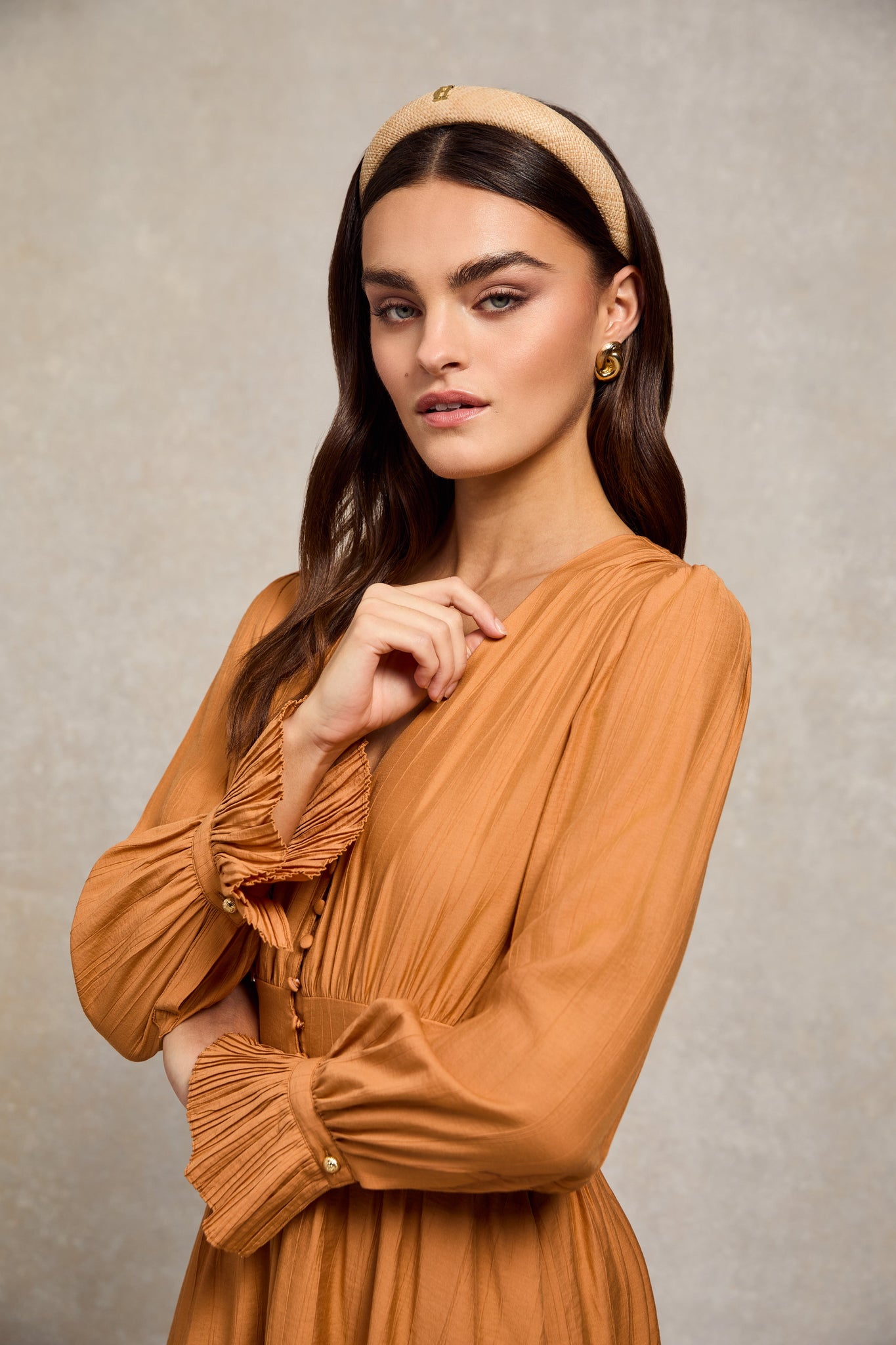 Phoebe V-Neck Mini Dress (Sienna)