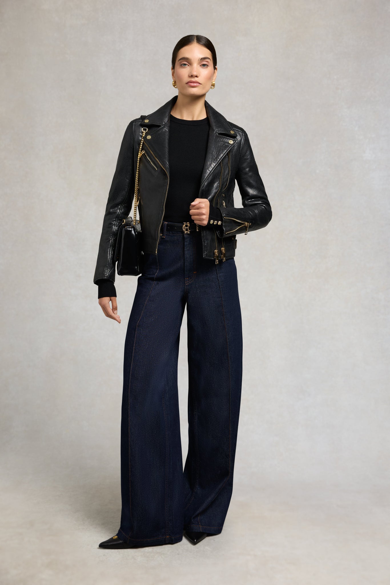 Buttoned Knit Crew Neck (Black)