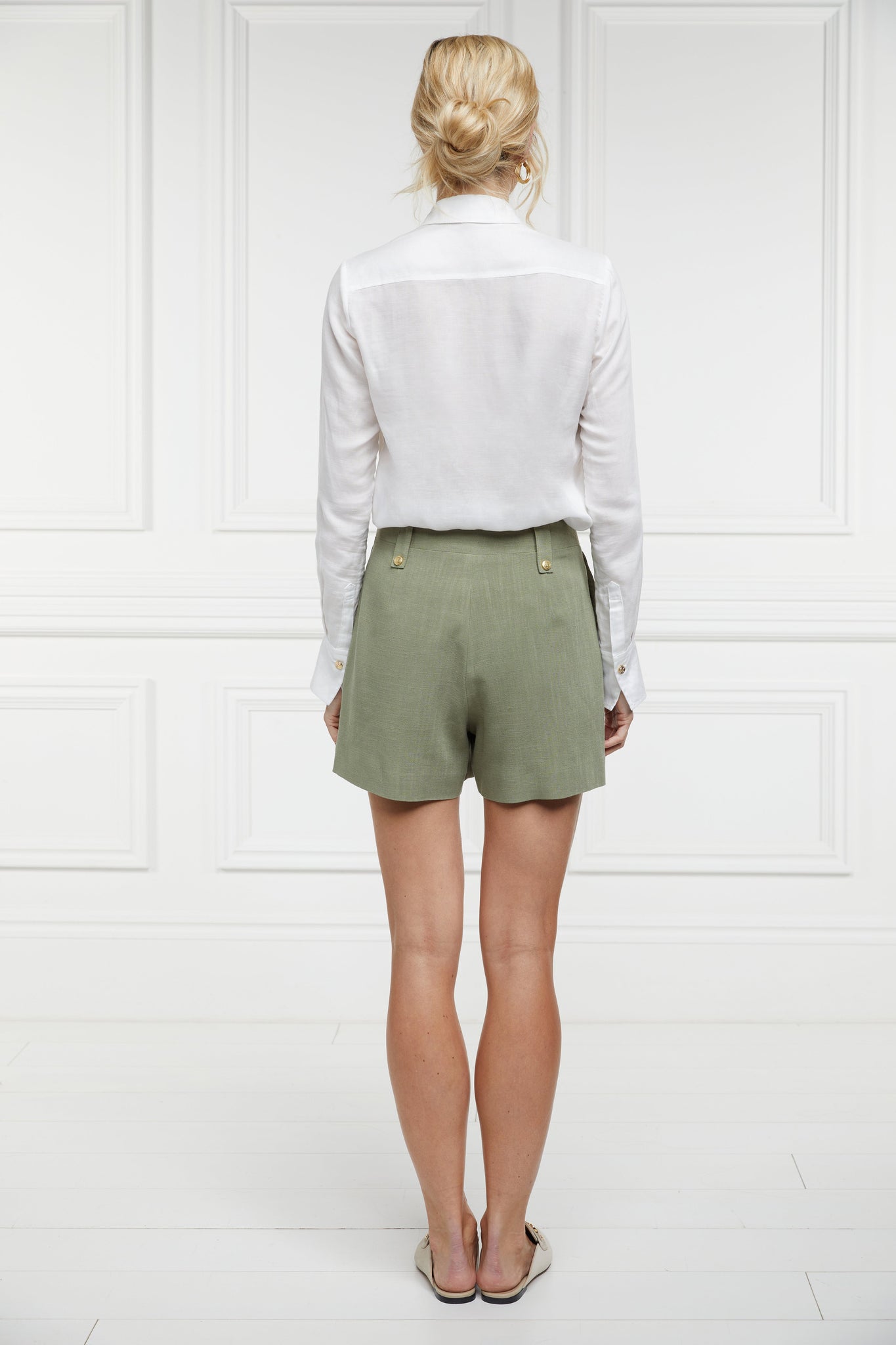 Tailored Short (Sage Linen)