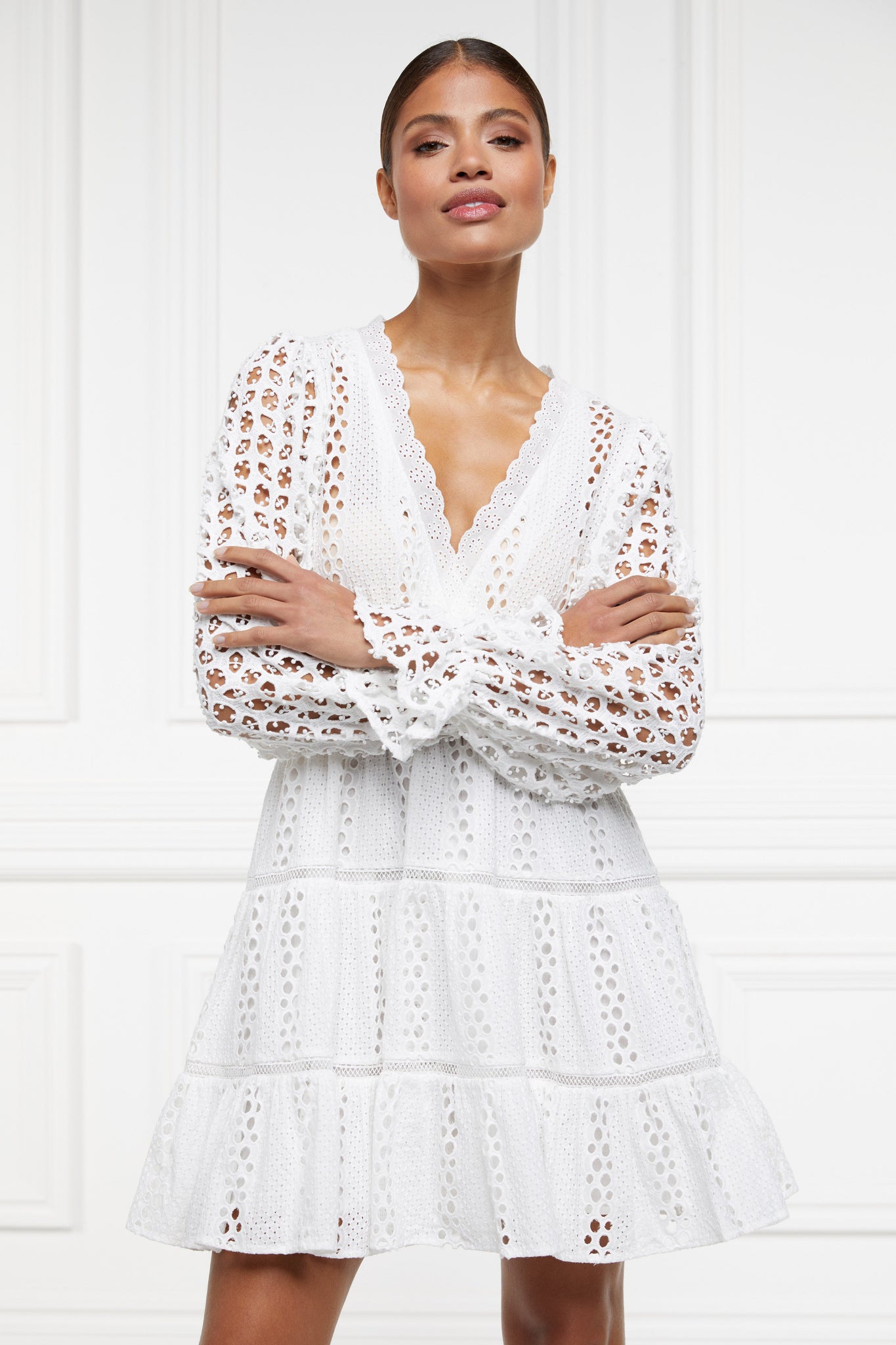 Broderie Lace V-Neck Dress (White)