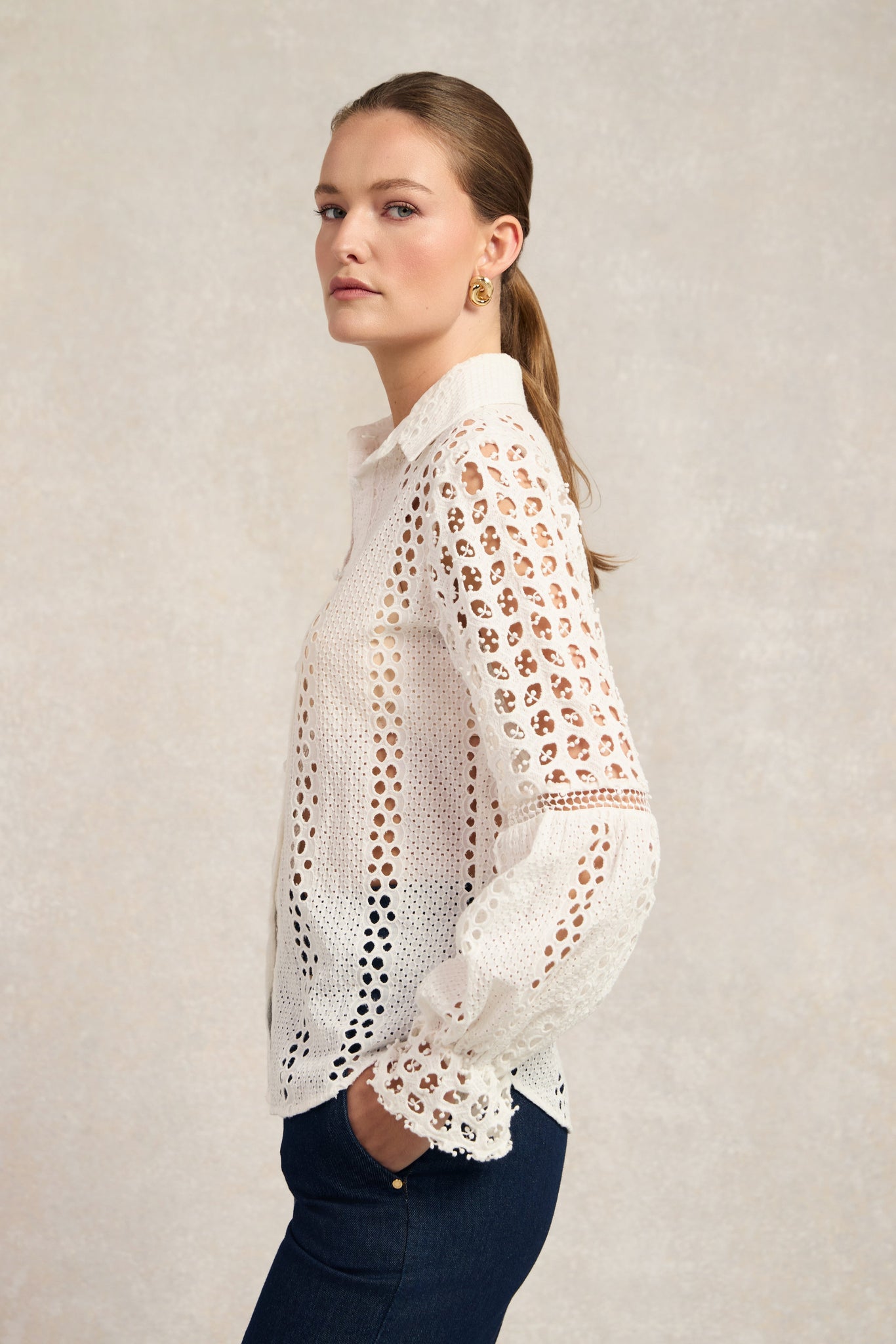 Broderie Lace Shirt (White)