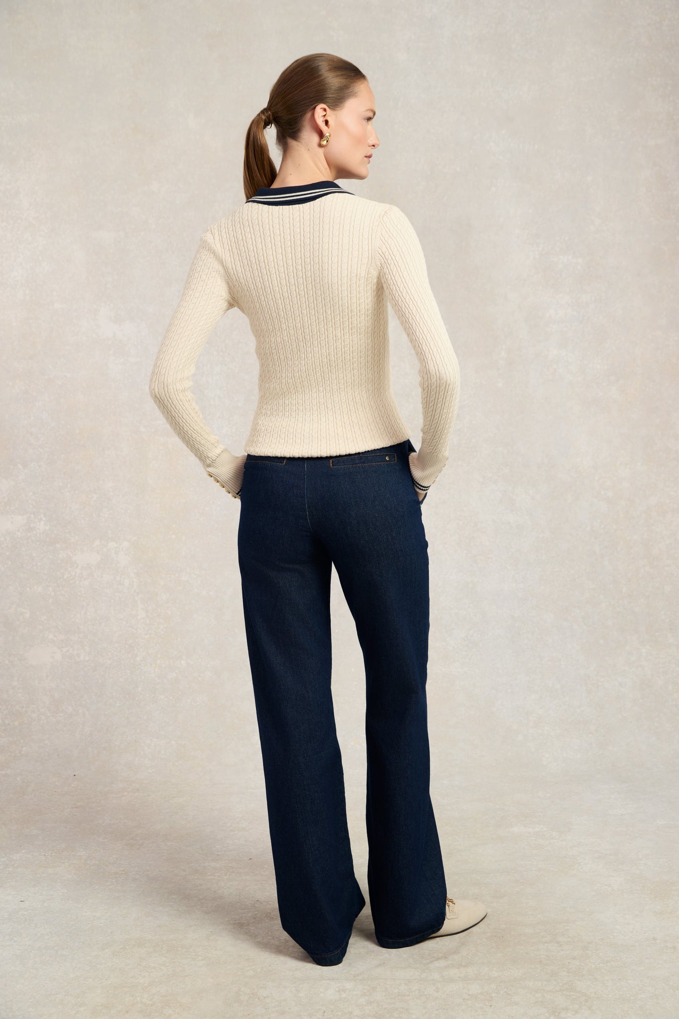 Orla Knit (Almond)