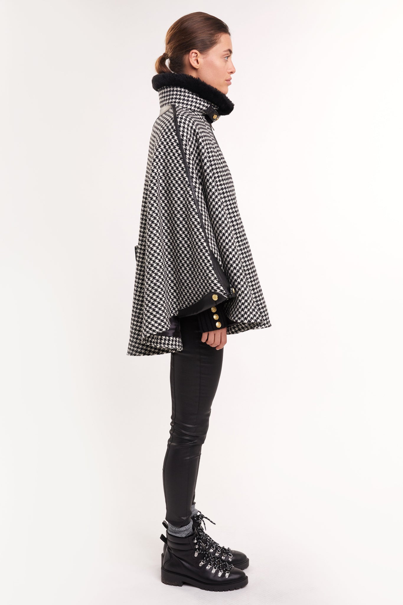 Chiltern Cape (Houndstooth)