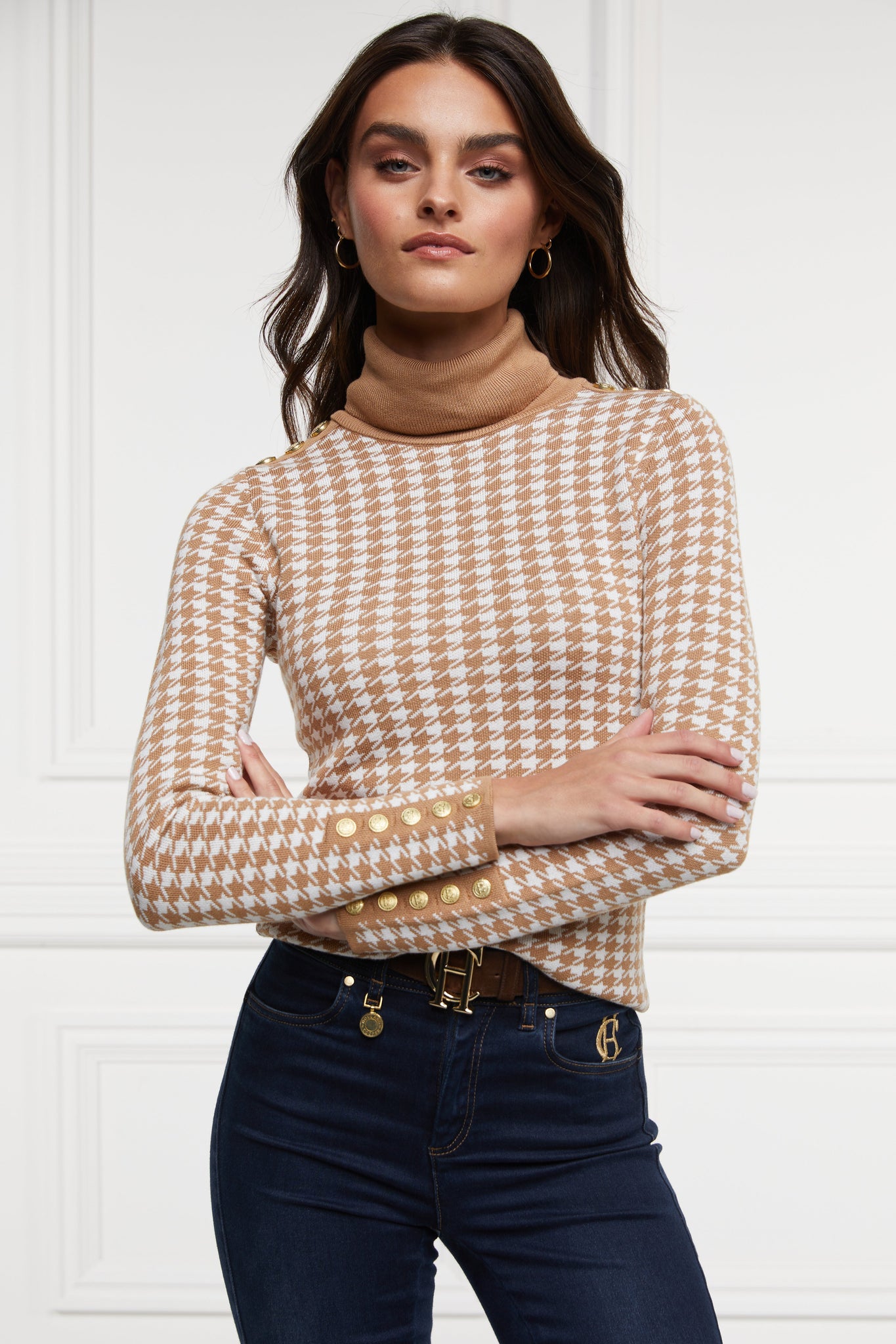 Classic Roll Neck Knit (Camel Houndstooth)