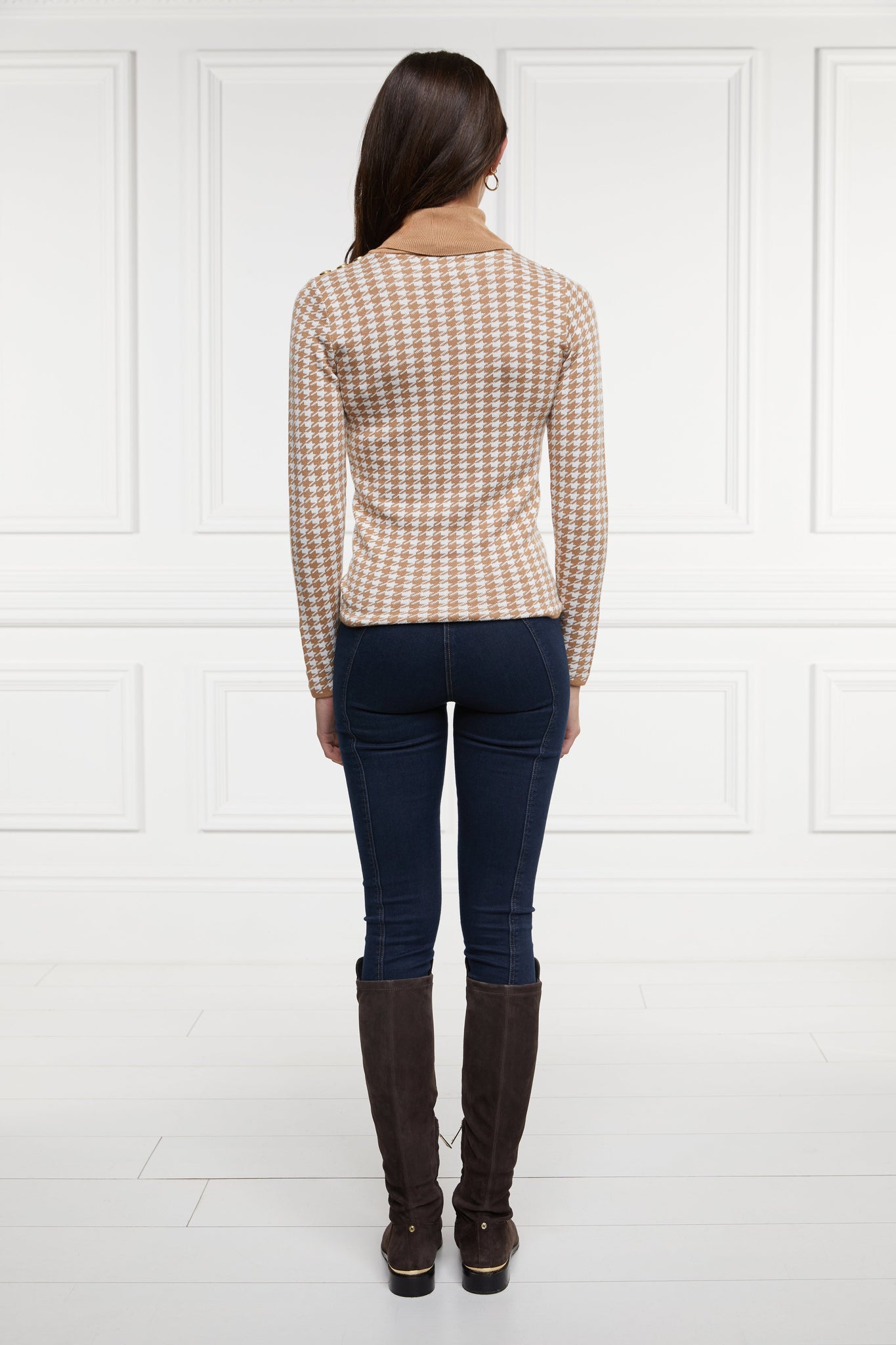 Classic Roll Neck Knit (Camel Houndstooth)