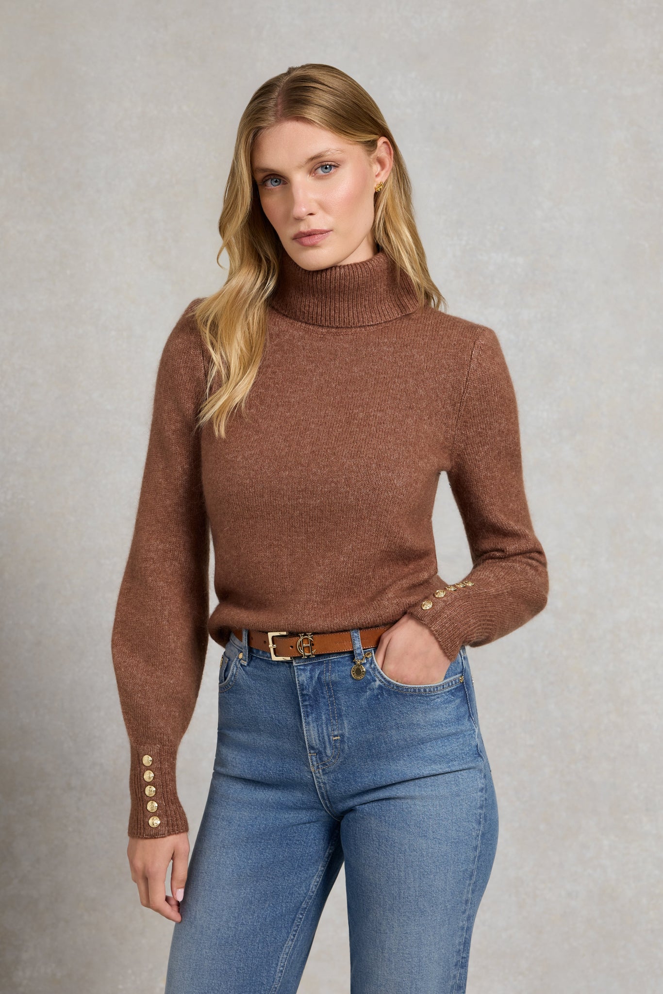 Isla Roll Neck Knit (Latte)