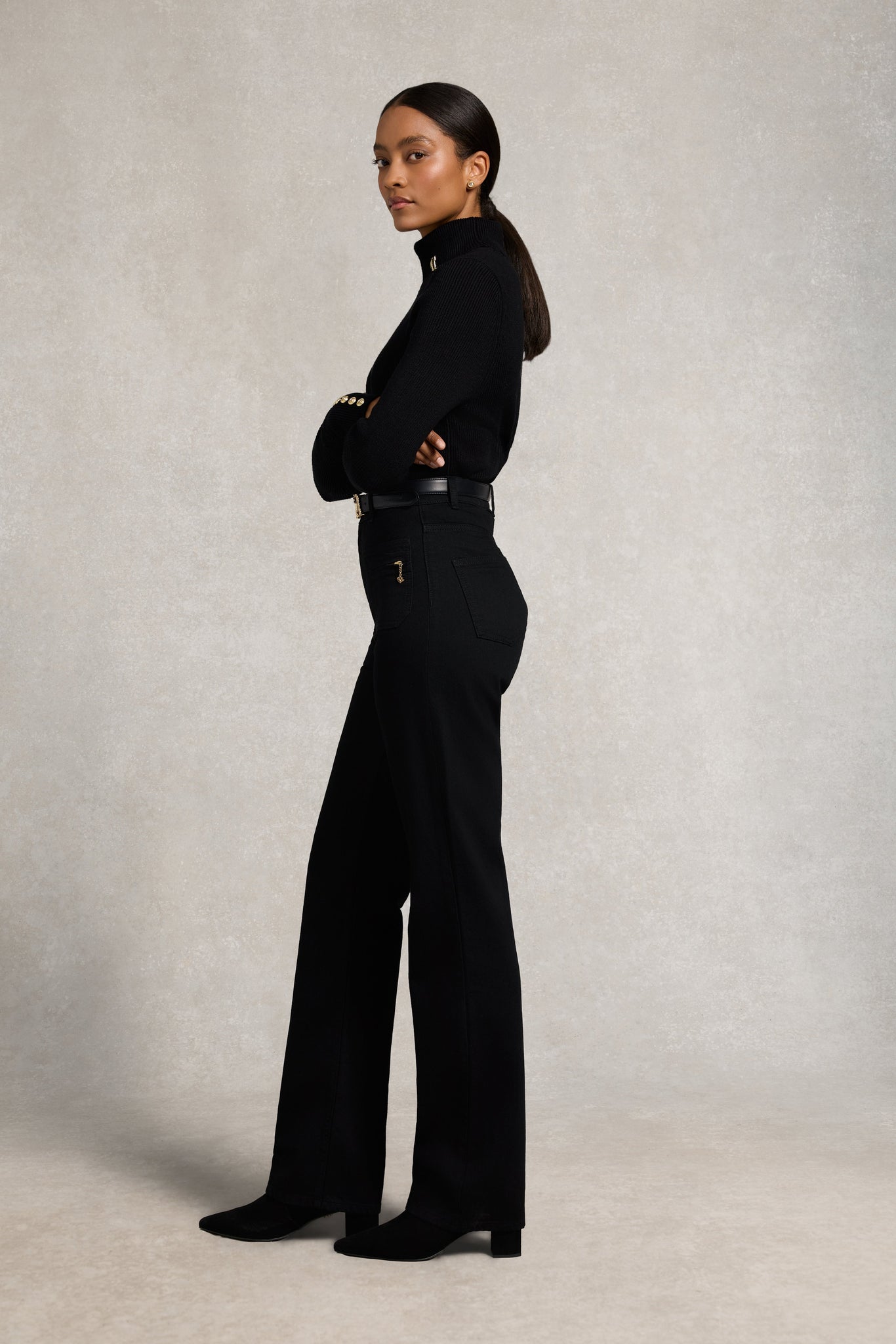Jessica Straight Jean (Black)
