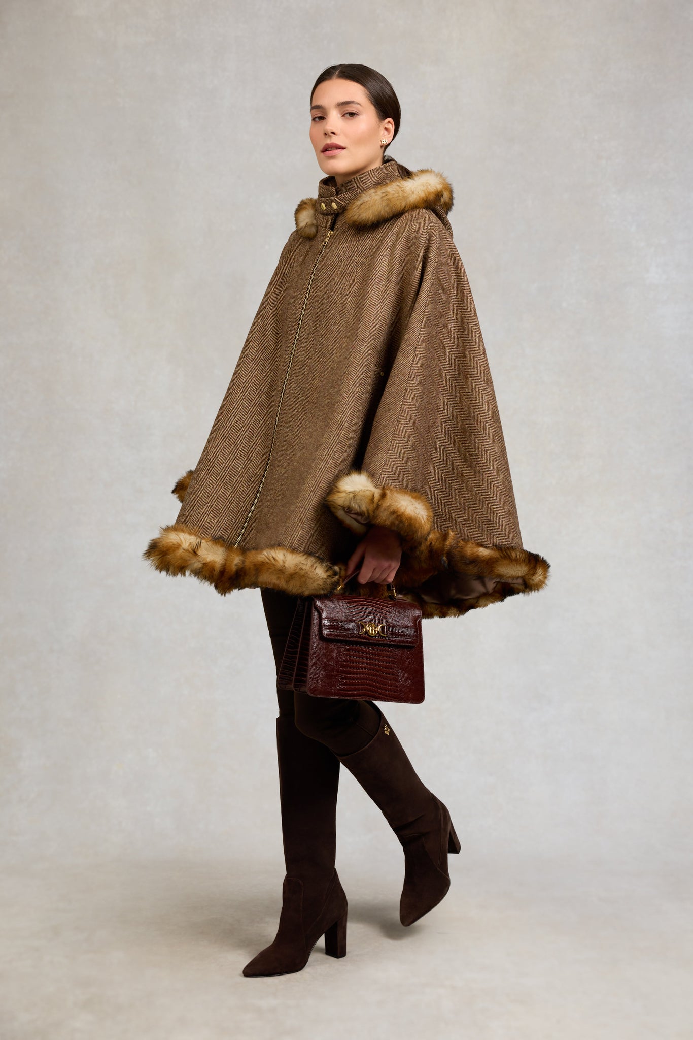Kensington Gold Label Cape (Large Scale Brown Herringbone)