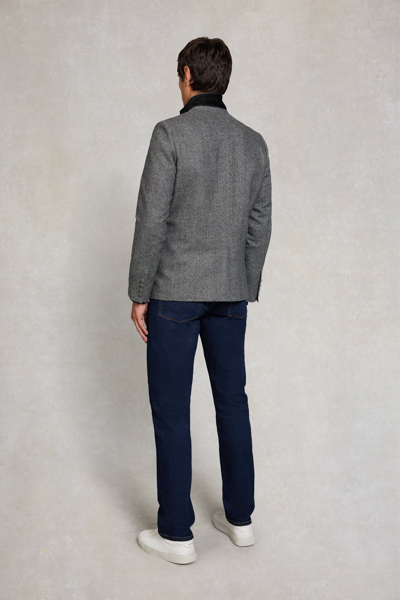 The Single Breasted Blazer (Mono Herringbone)