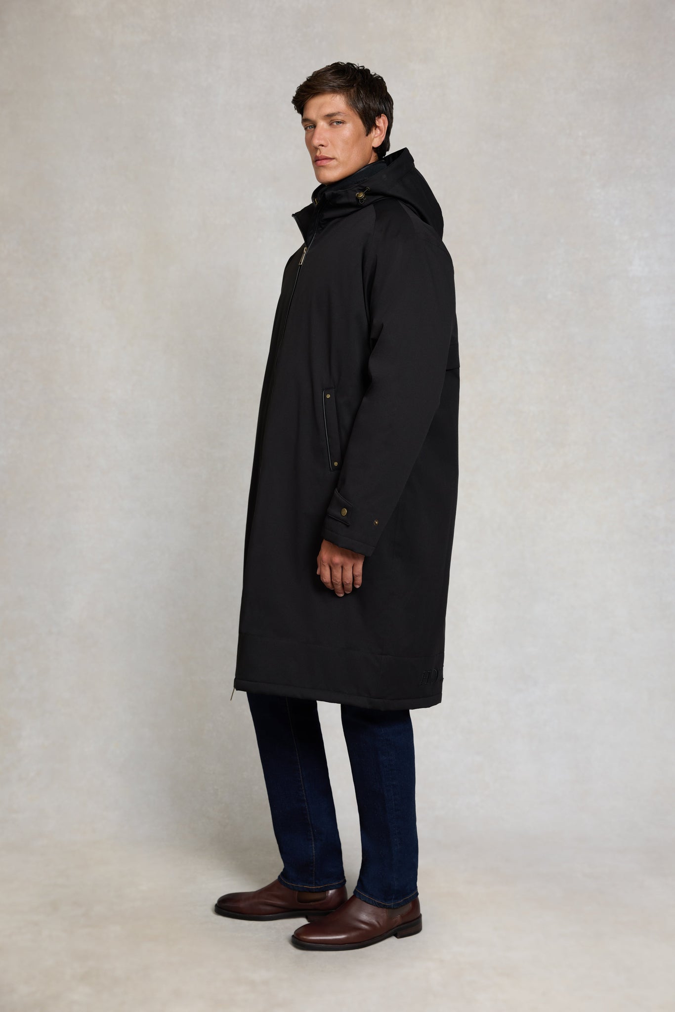 Men's One-Size Waterproof Coat (Black)