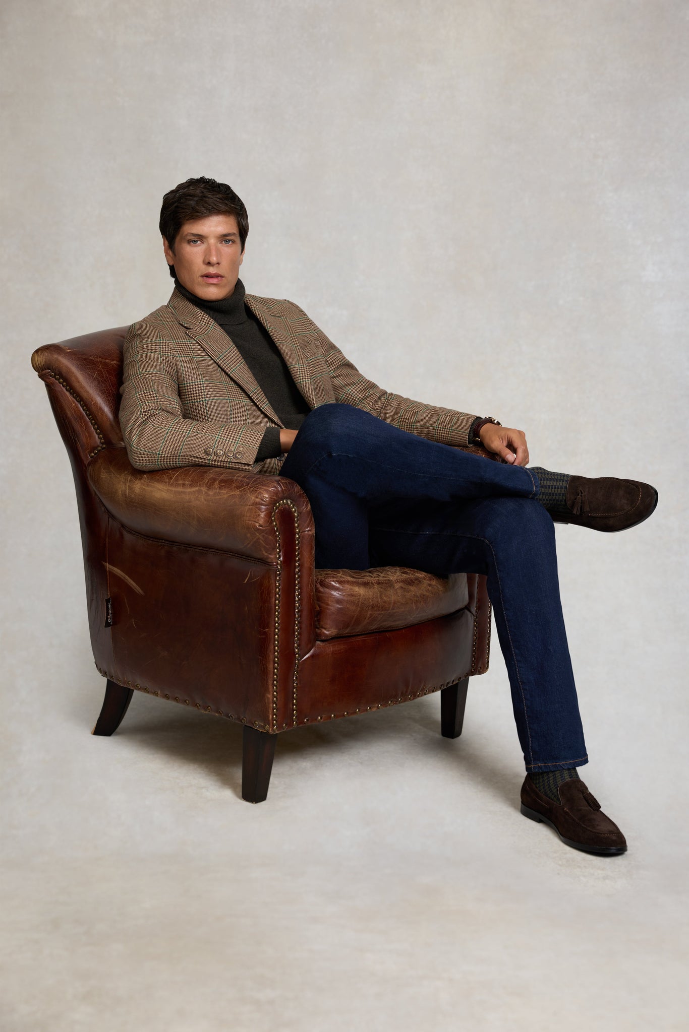 Men's Suede Tassel Loafer (Chocolate)