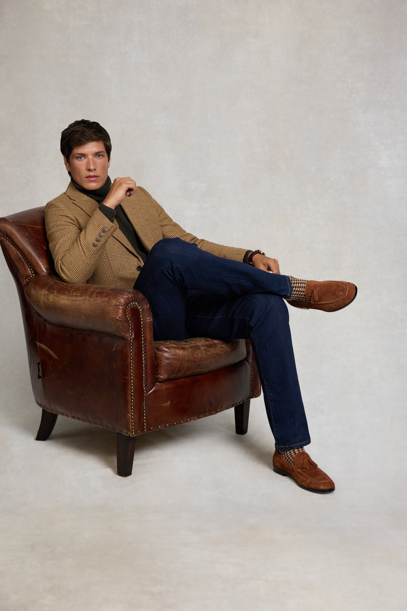 Men's Suede Tassel Loafer (Cognac)