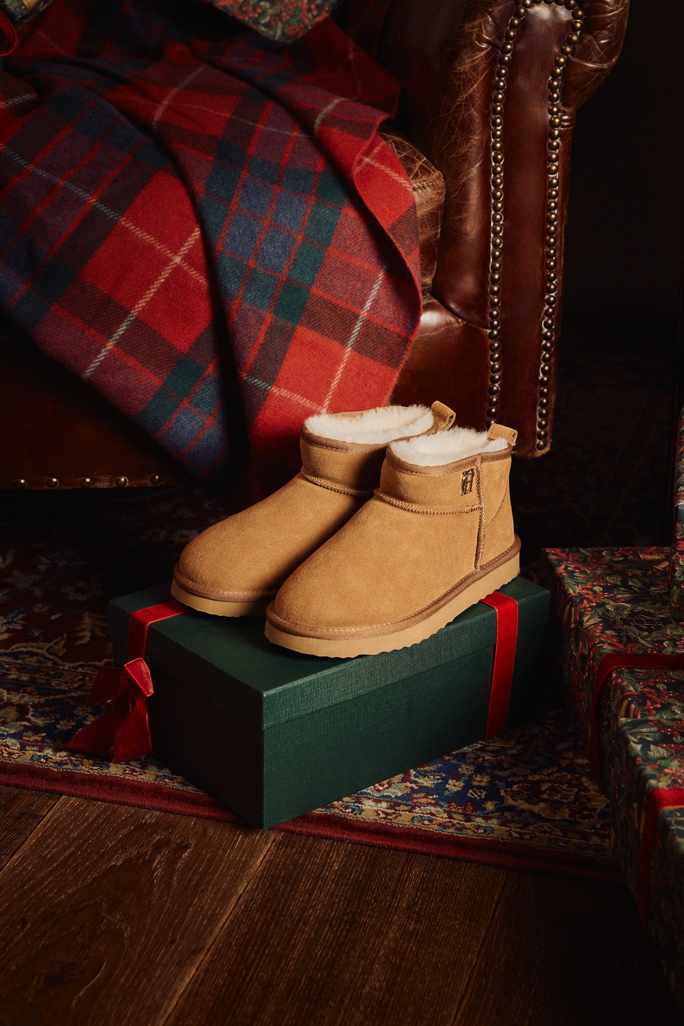 Ultra Mini Shearling Boot (Tan)
