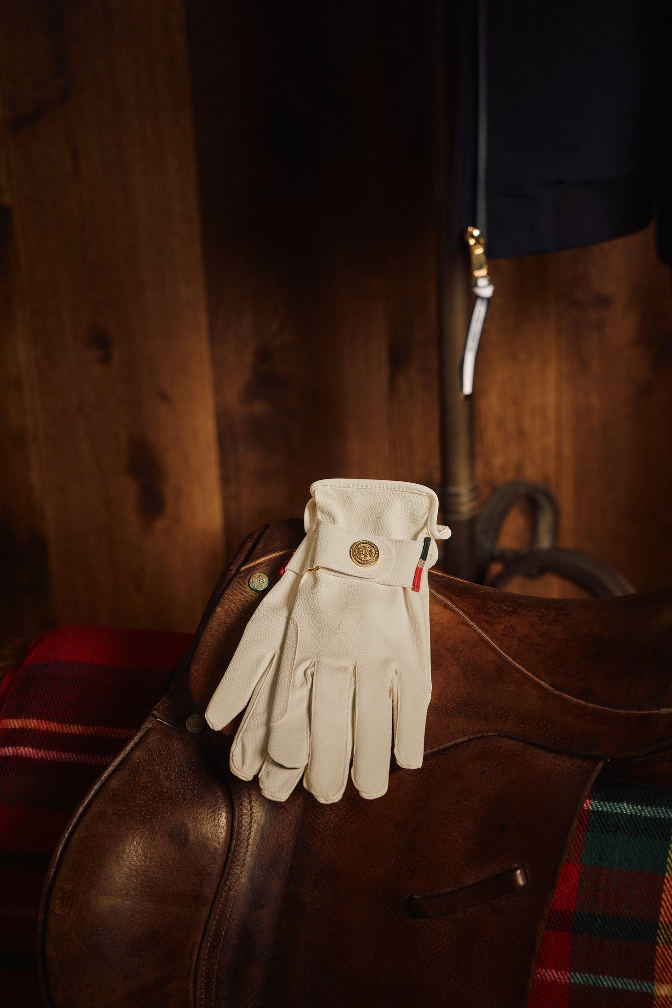 Riding Glove (White)
