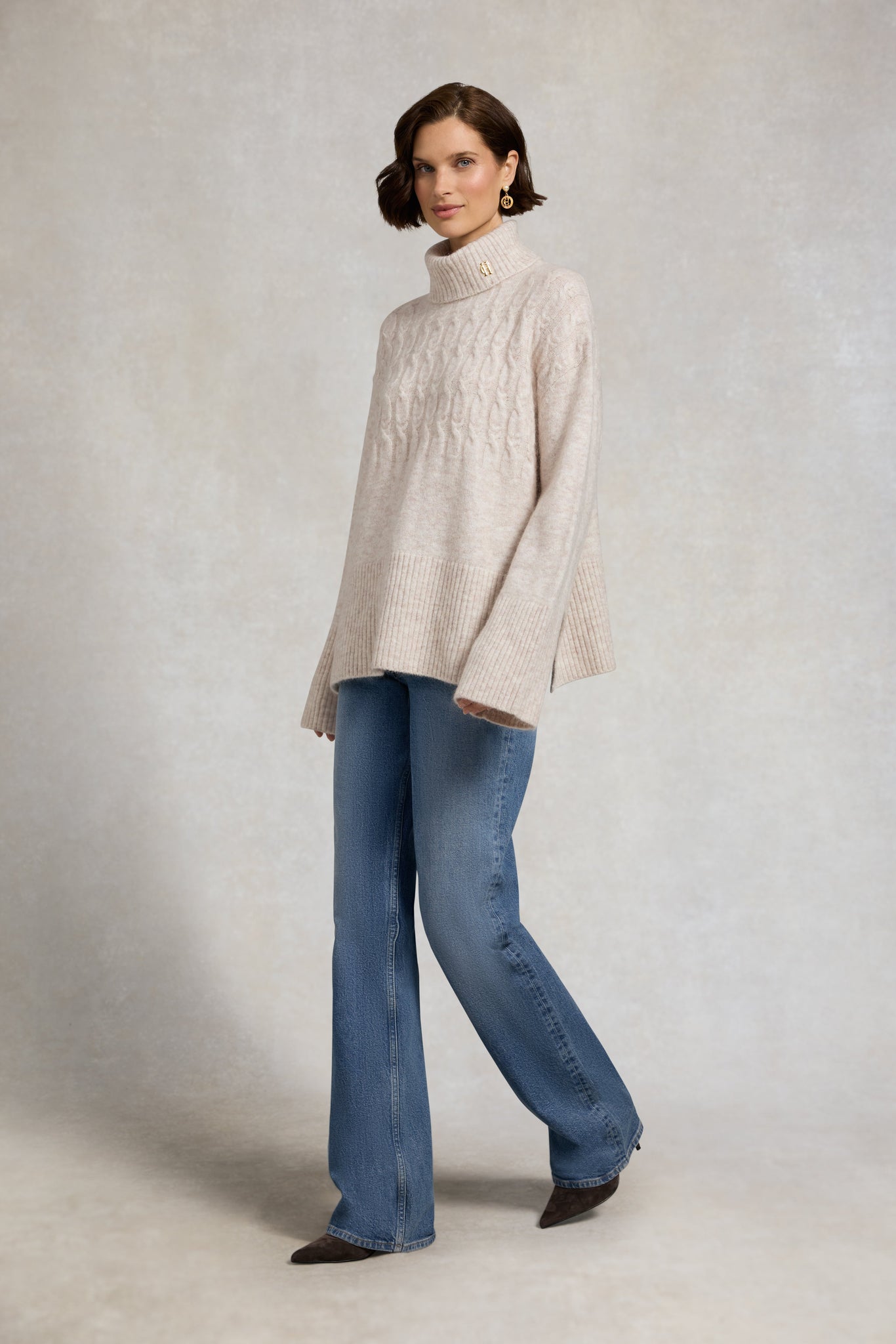 Antonia Cable Roll Neck Knit (Barley)