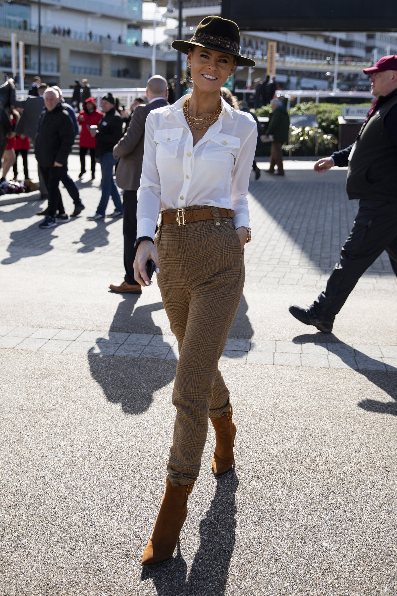 High Waisted Peg Trouser (Tawny)