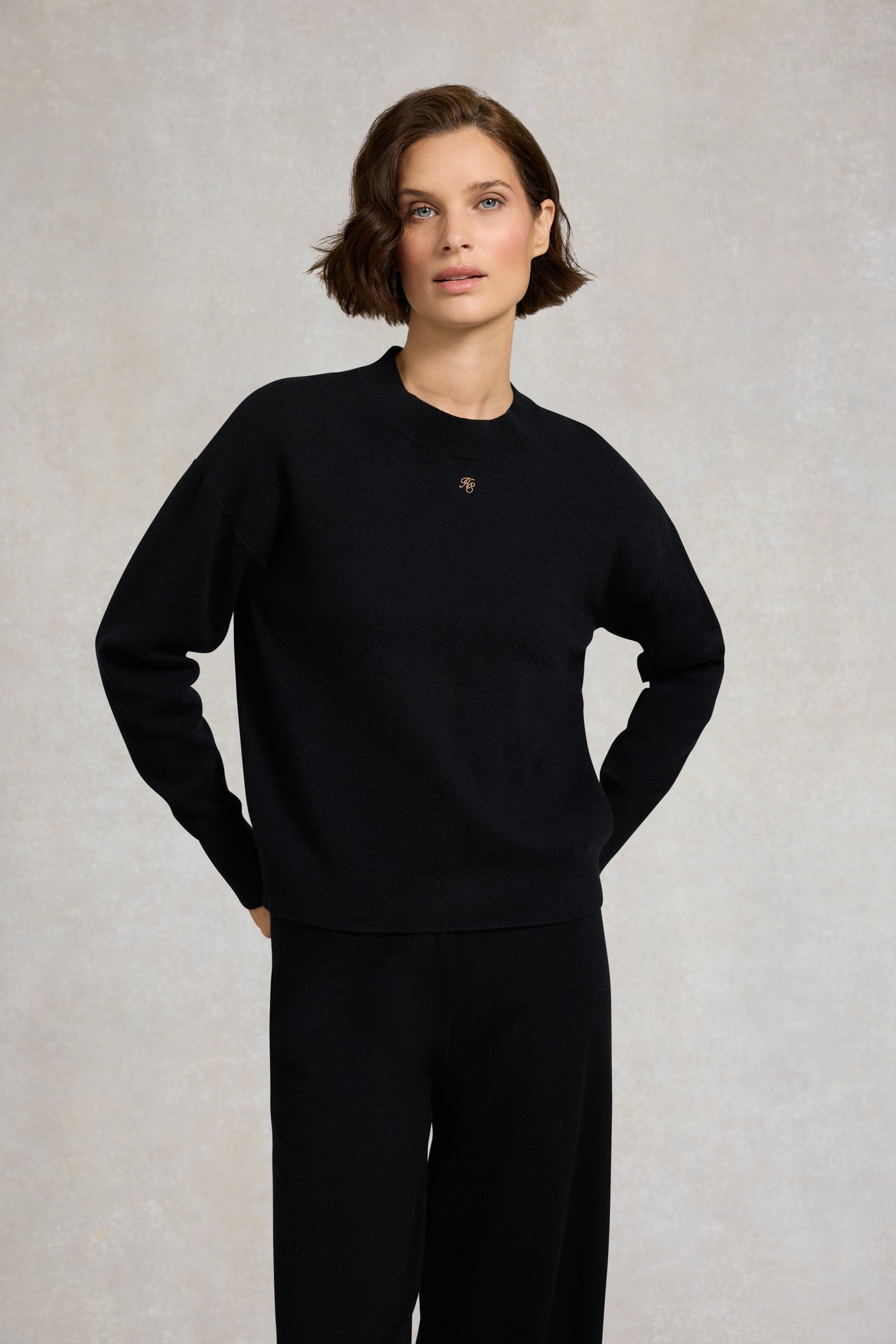 Maria Crew Neck Knit (Black)