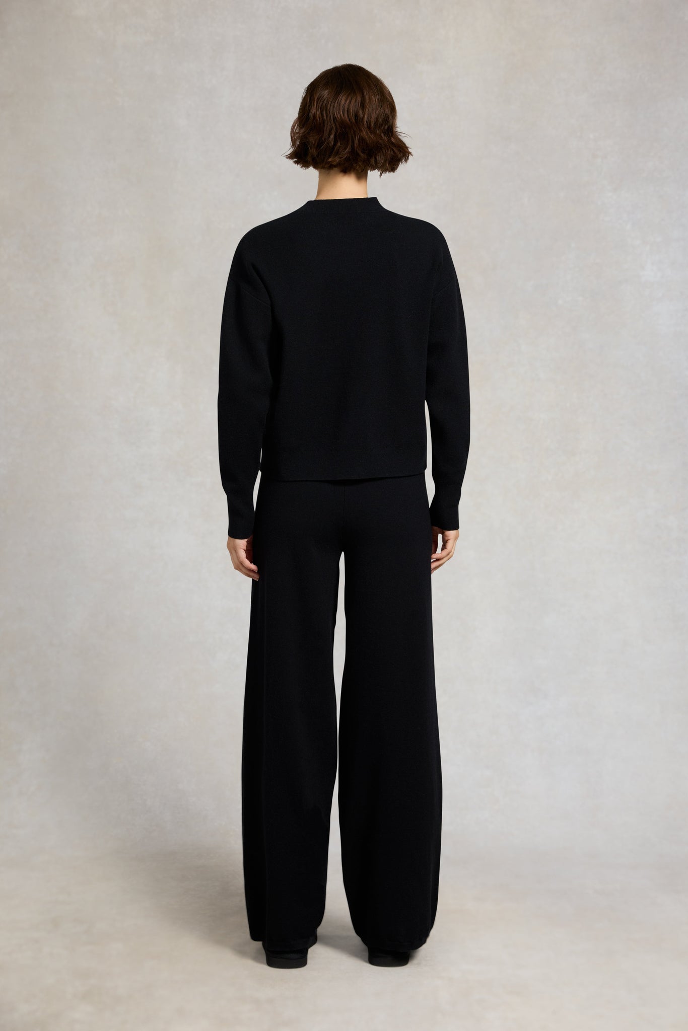 Maria Crew Neck Knit (Black)