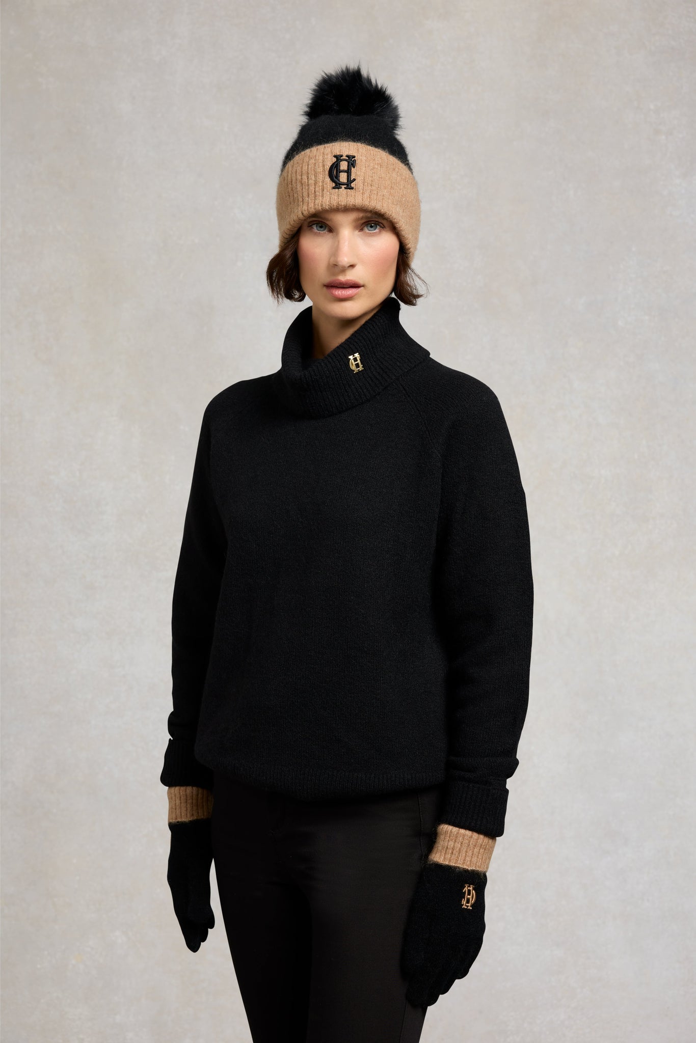 Chelsea Bobble Hat (Black)