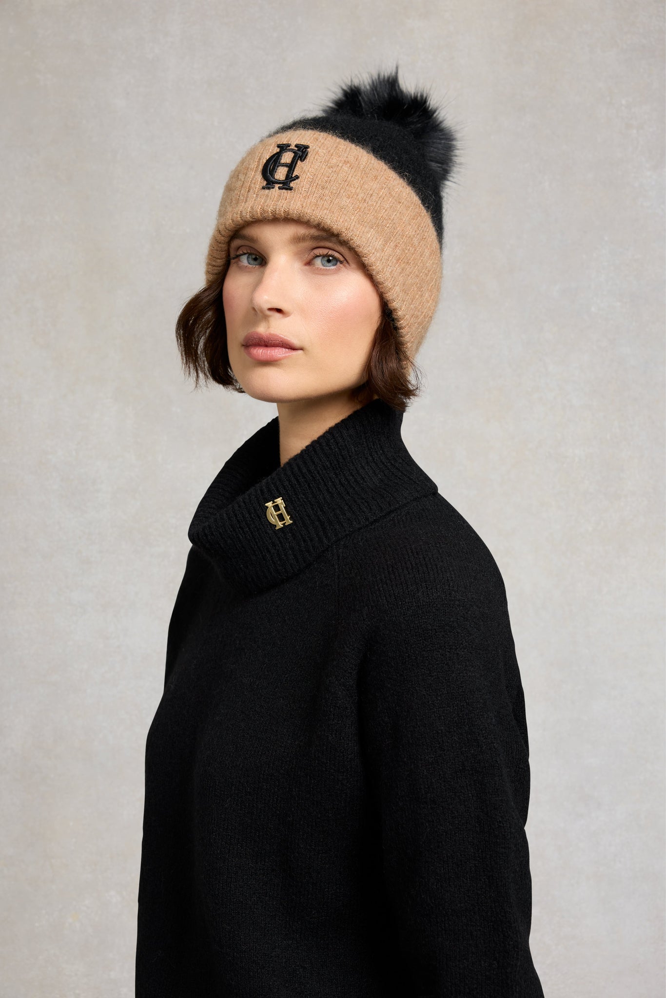 Chelsea Bobble Hat (Black)