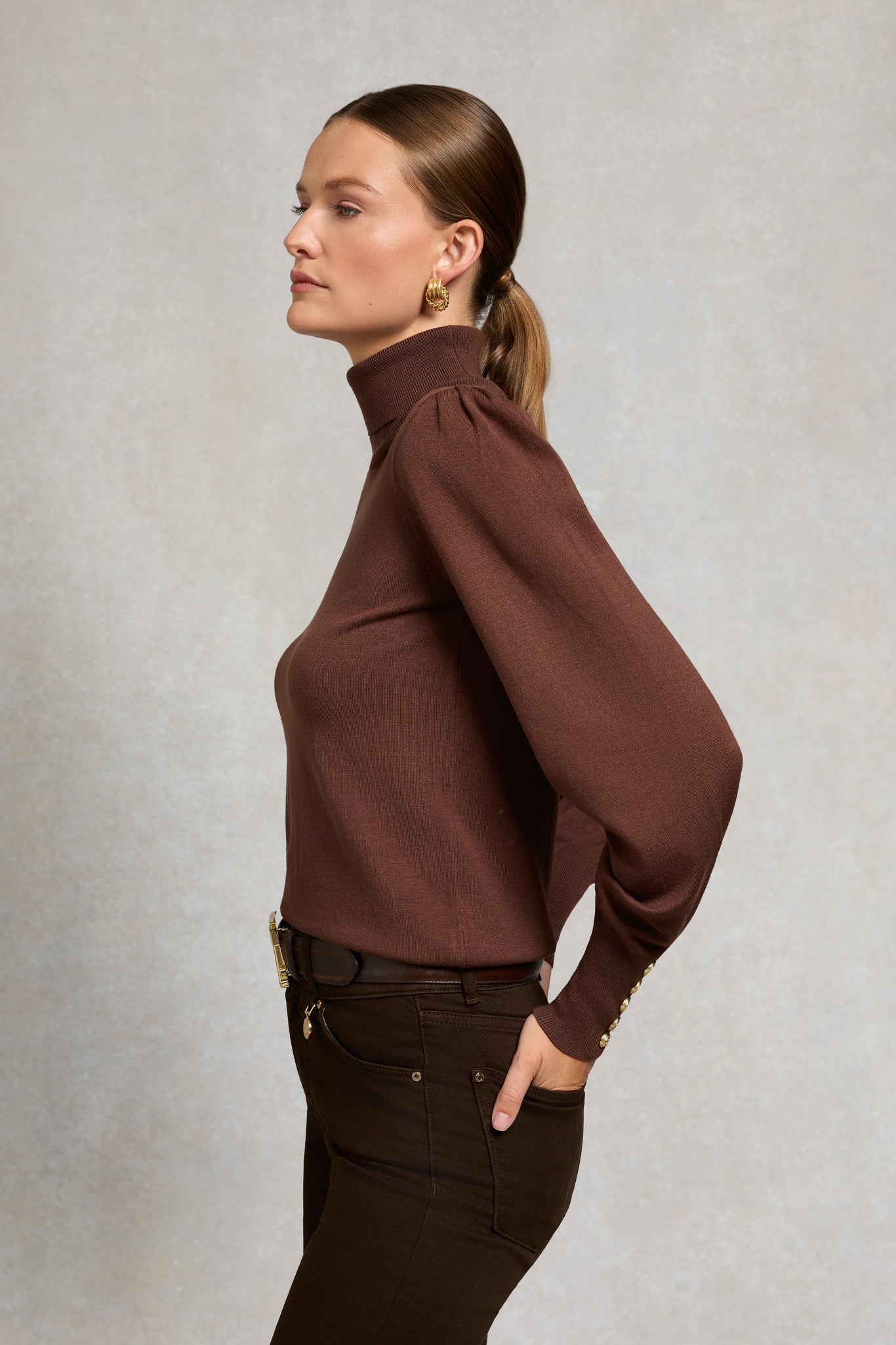 Structured Kelsie Roll Neck Knit (Cocoa)