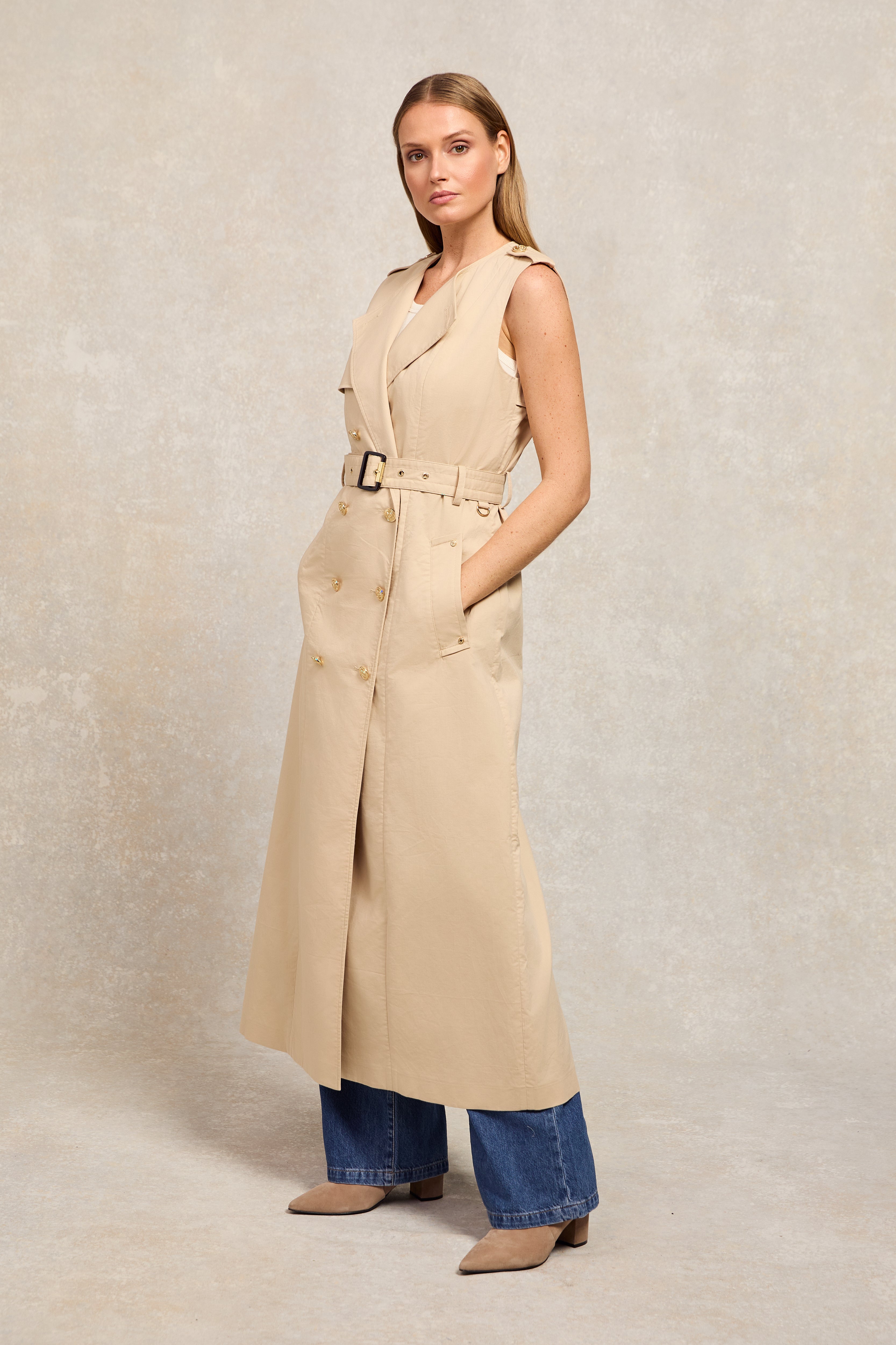 Collarless Trench Gilet (Stone) – Holland Cooper US