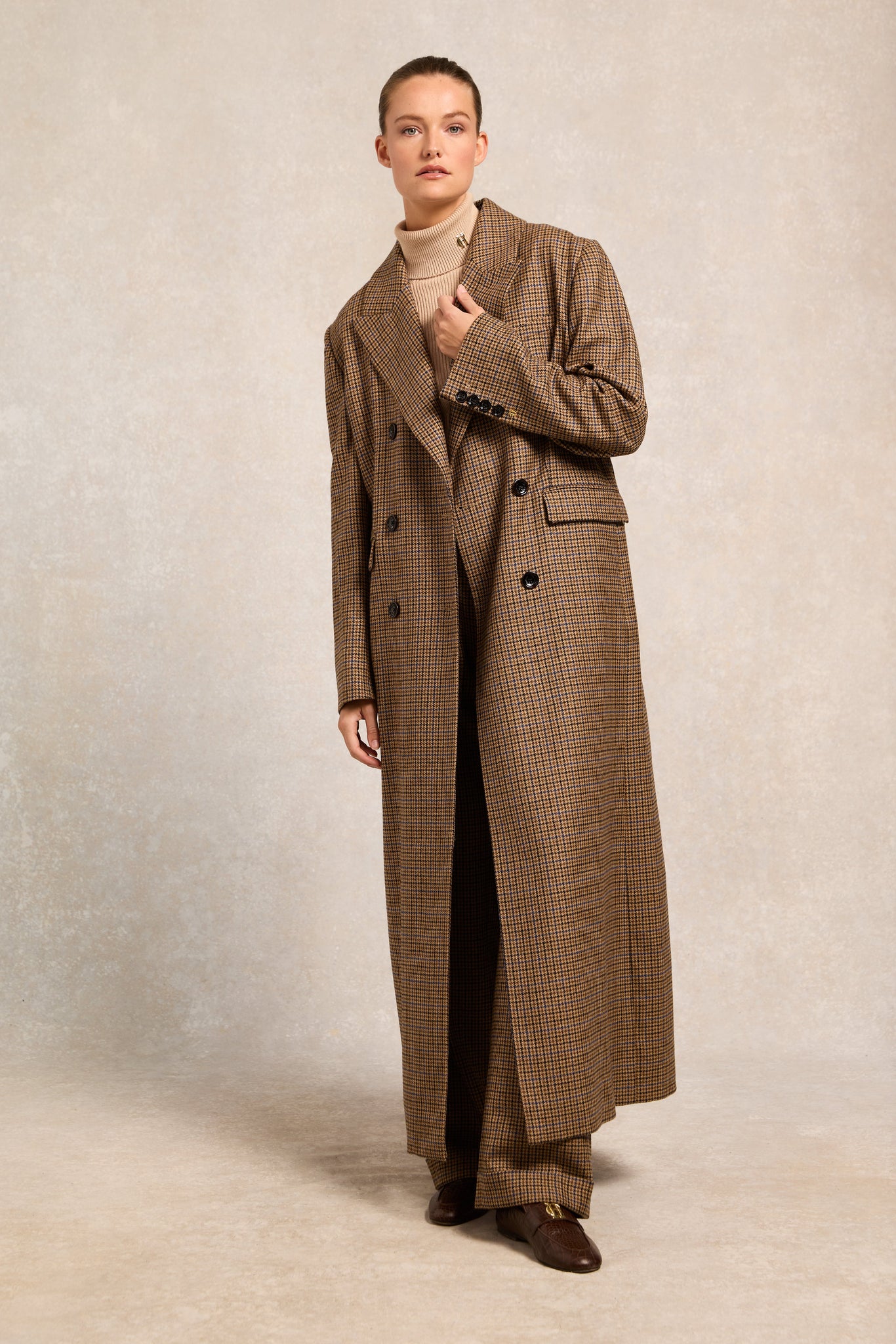 Belgravia Overcoat (Abbot Check Tweed)