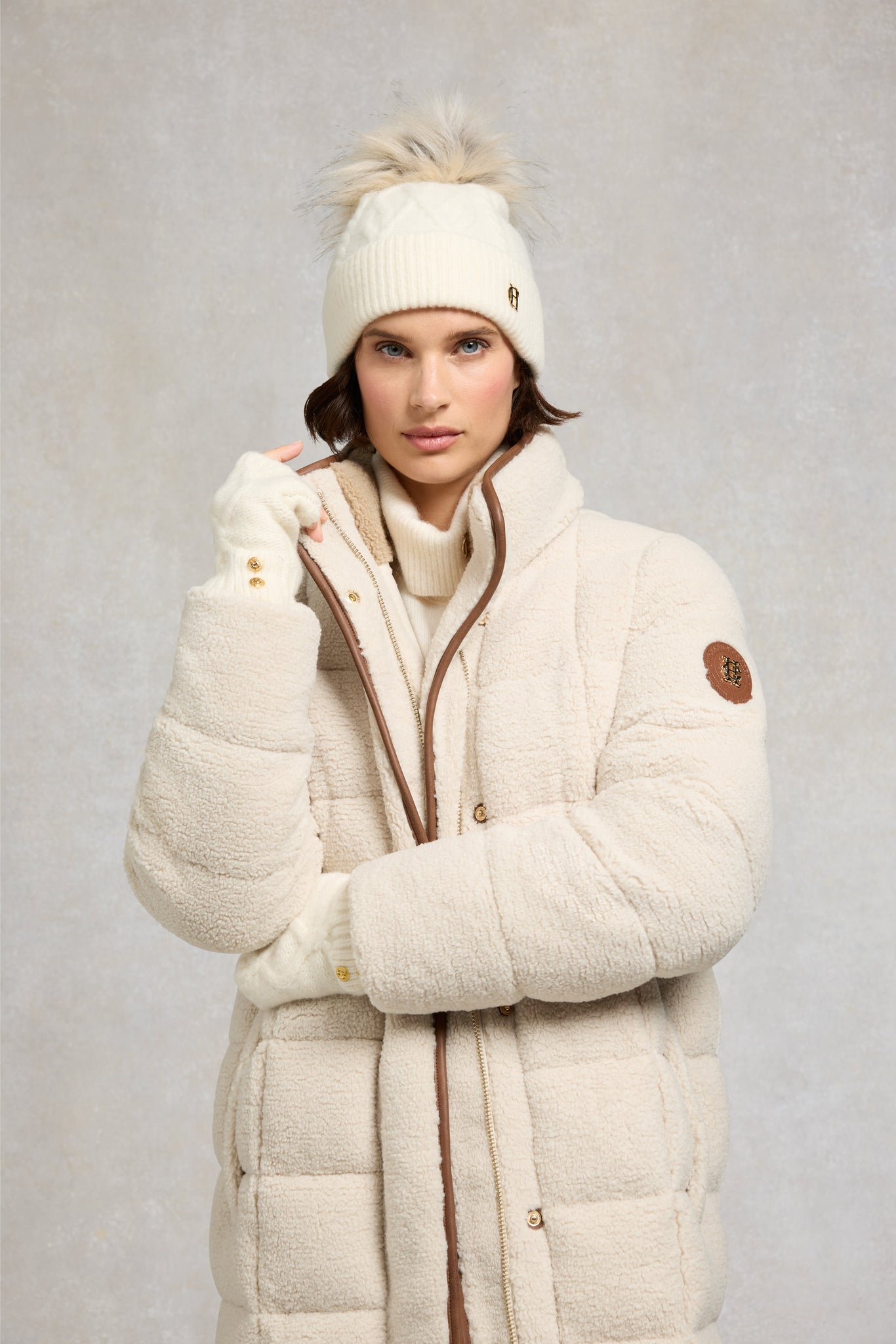 Sloane Cable Bobble Hat (Cream)