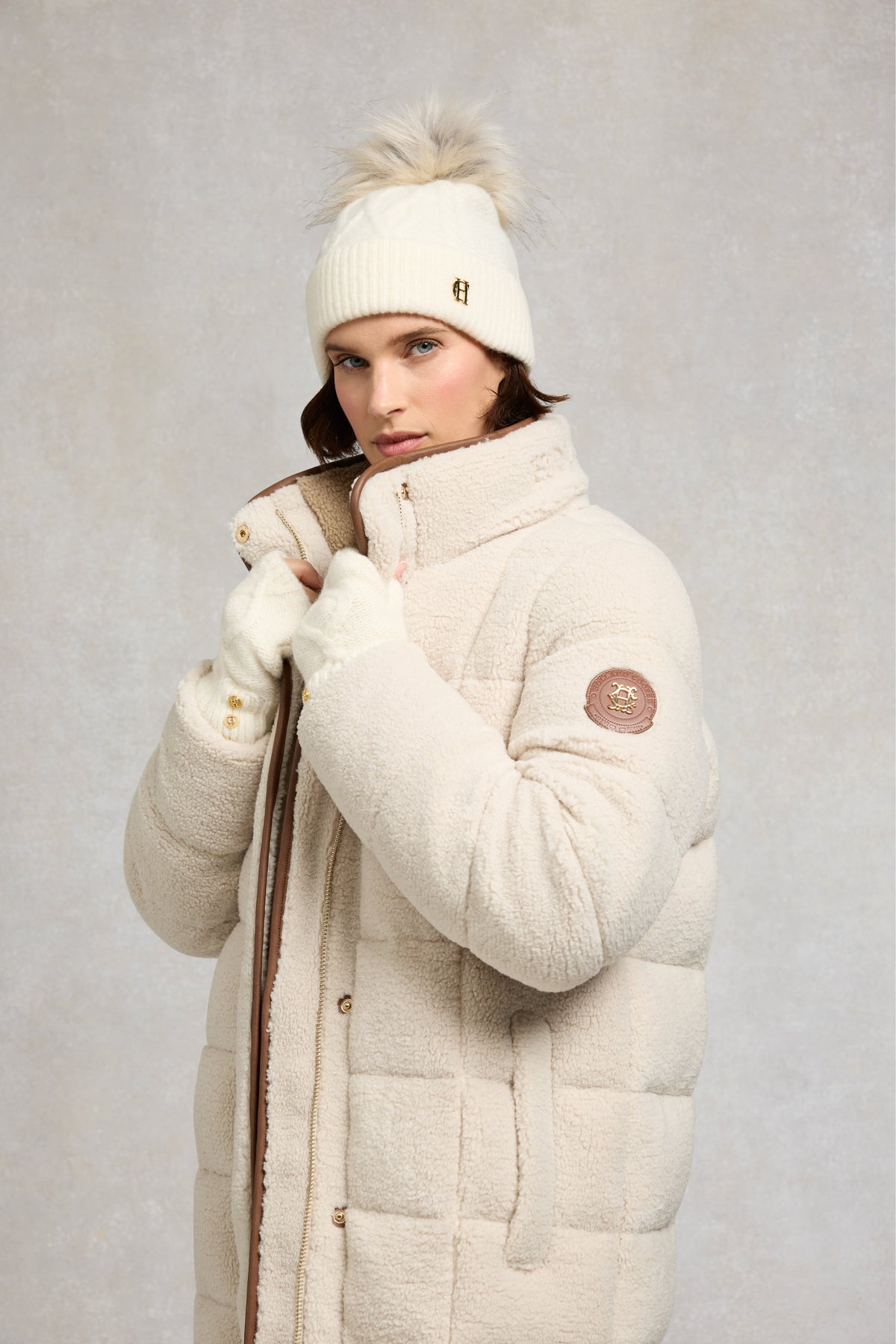 Sloane Cable Bobble Hat (Cream)