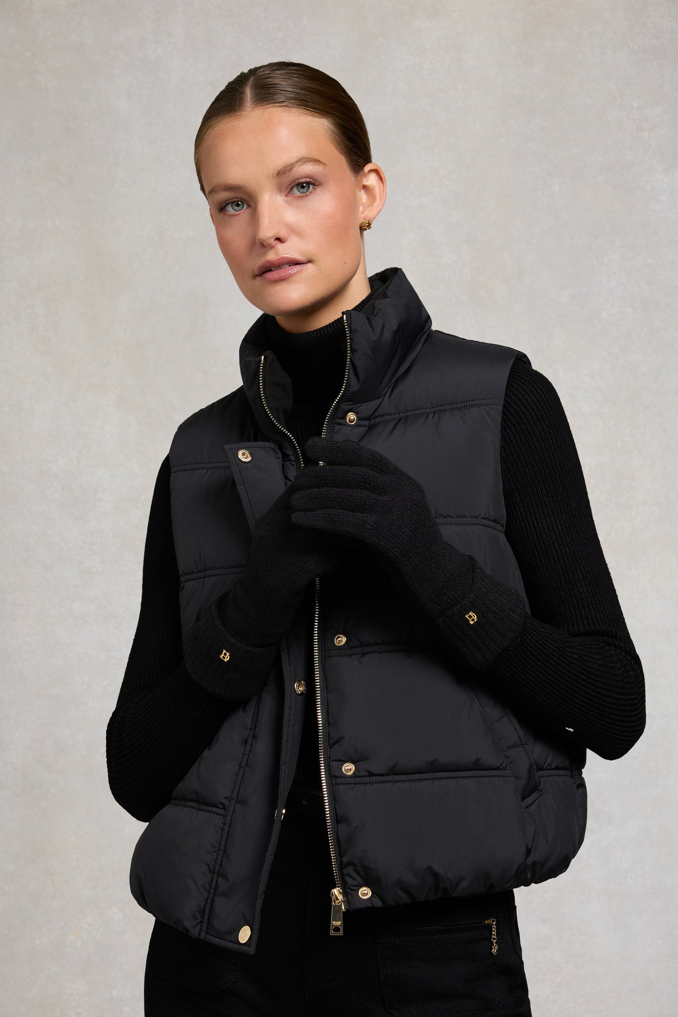 Classic Logo Glove (Black)