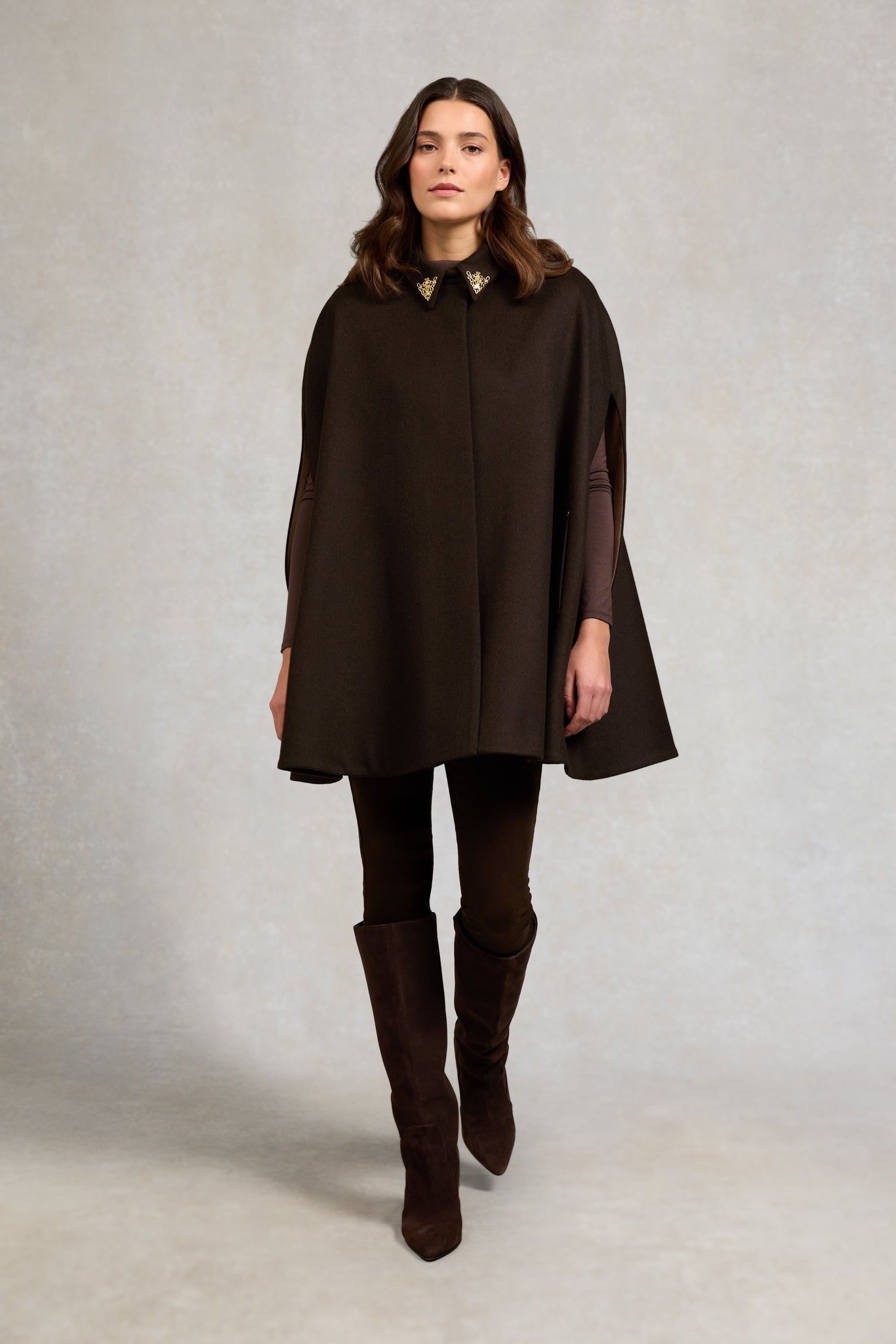 Knightsbridge Cape (Chocolate)