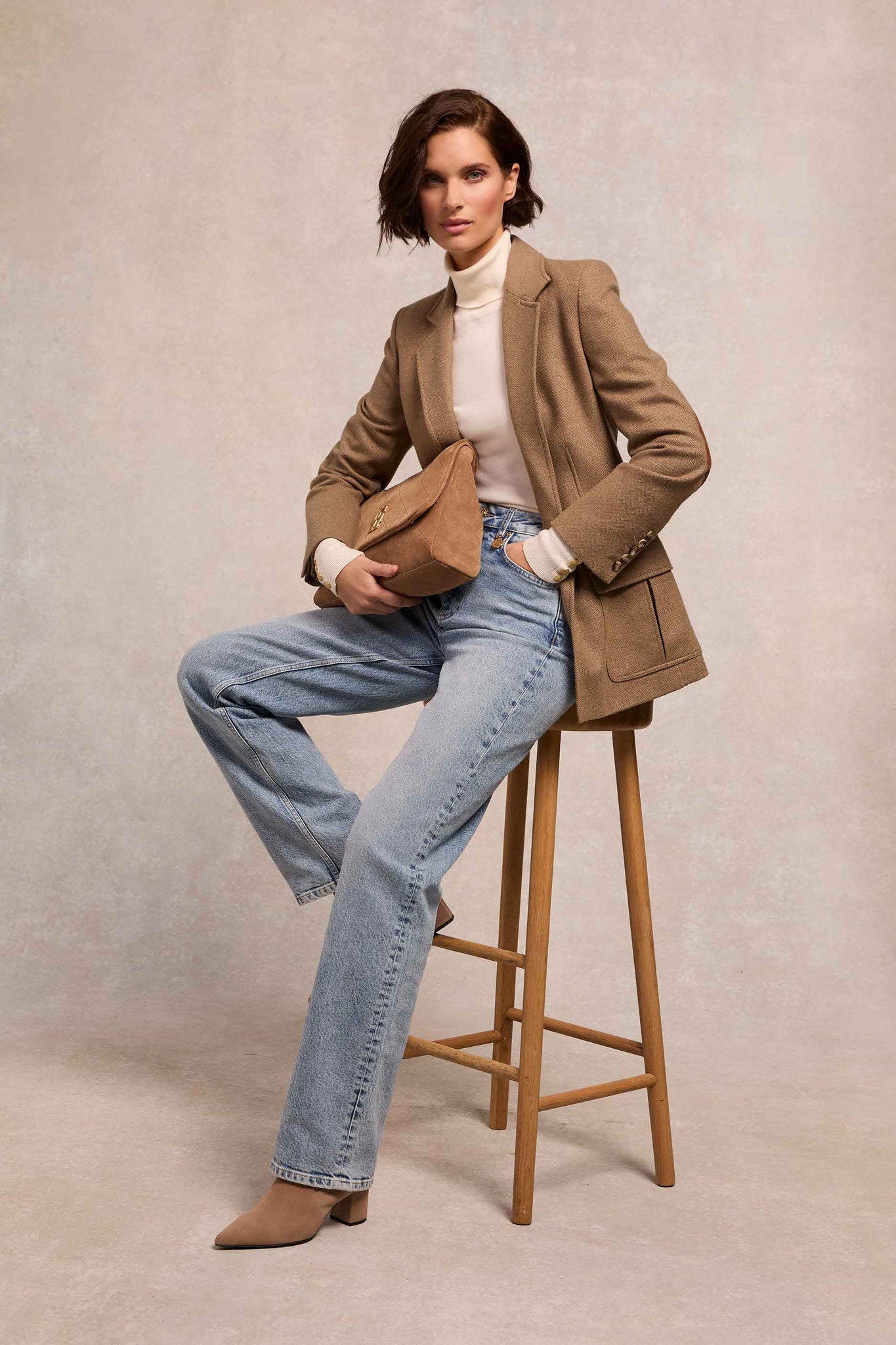 Milan Shoulder Bag (Light Tan Suede)