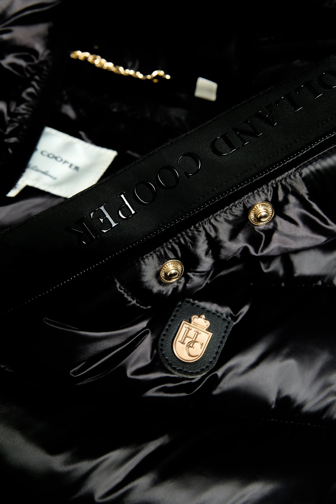 Arosa Gilet (Deep Black)