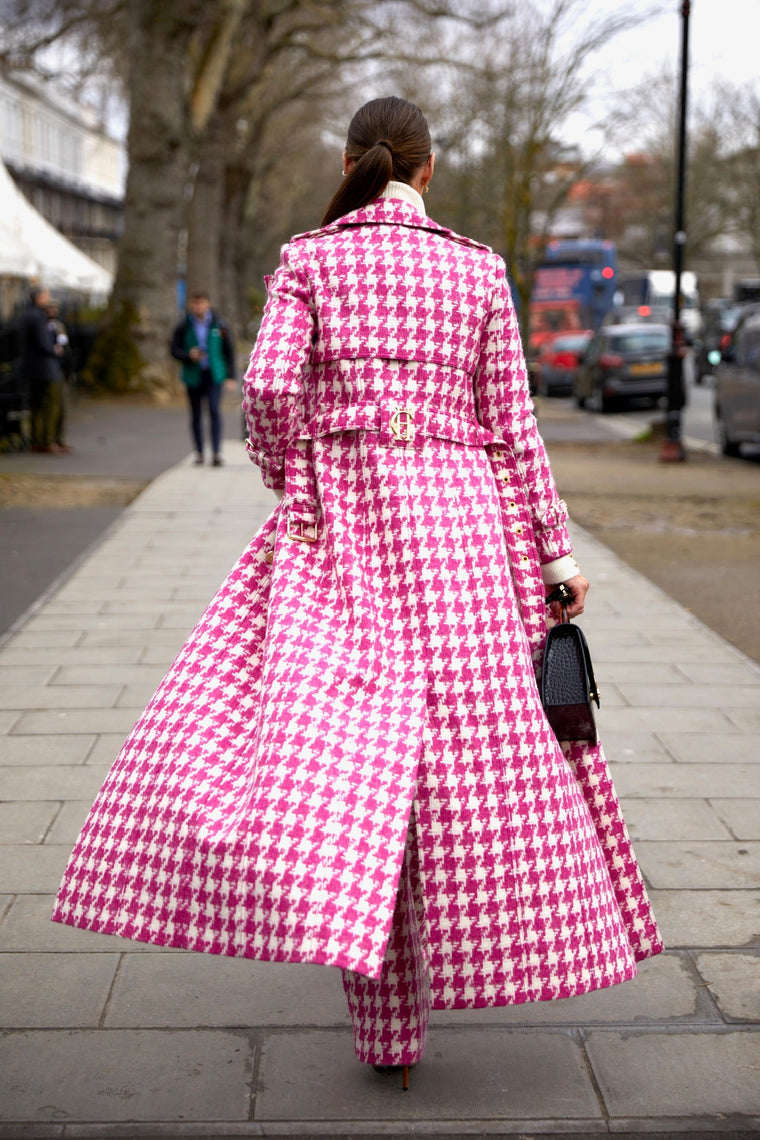 Jade's Hot Pink Houndstooth Look (Hot Pink Large Scale Houndstooth)