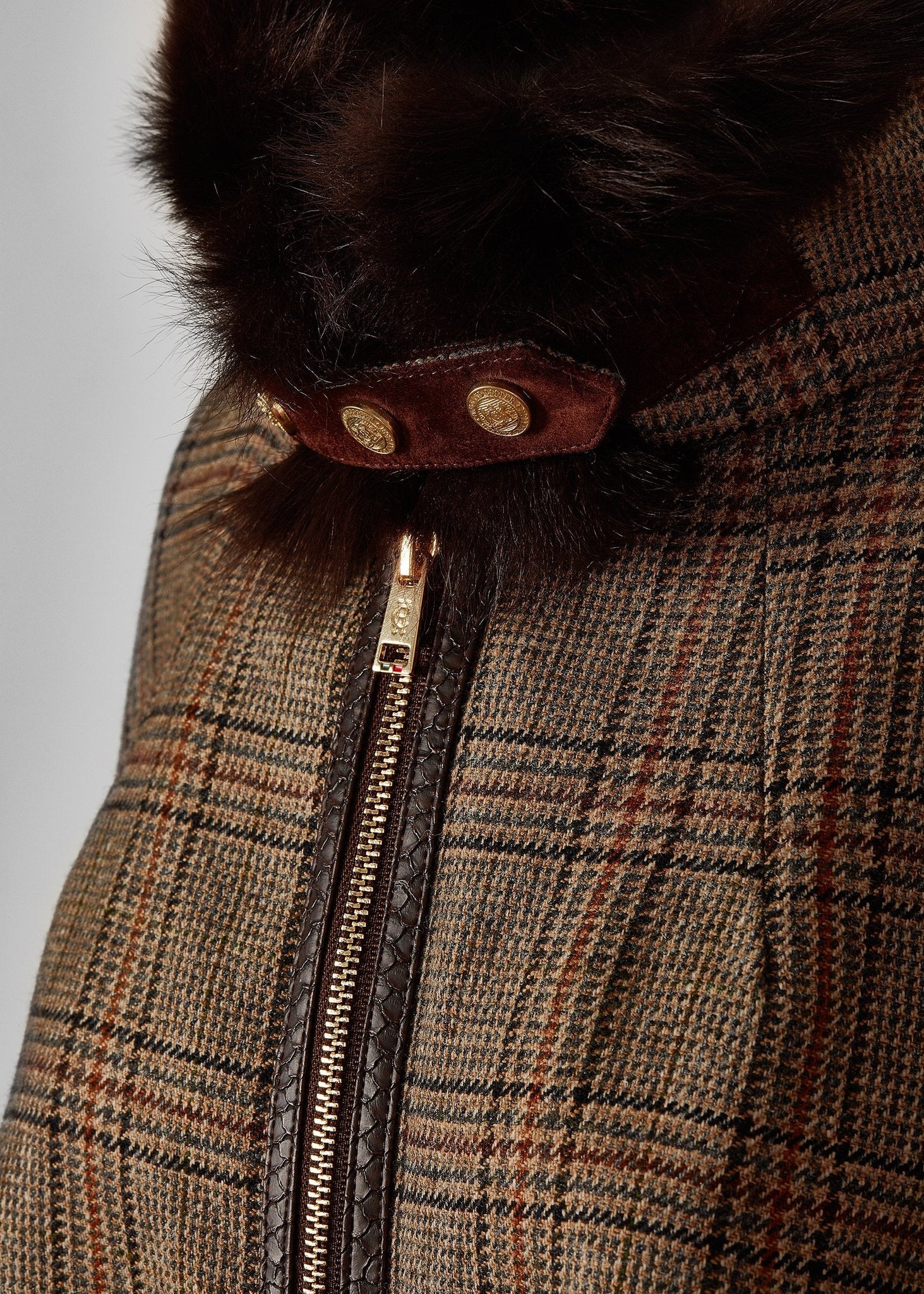 Chiltern Cape (Bourbon Tweed)