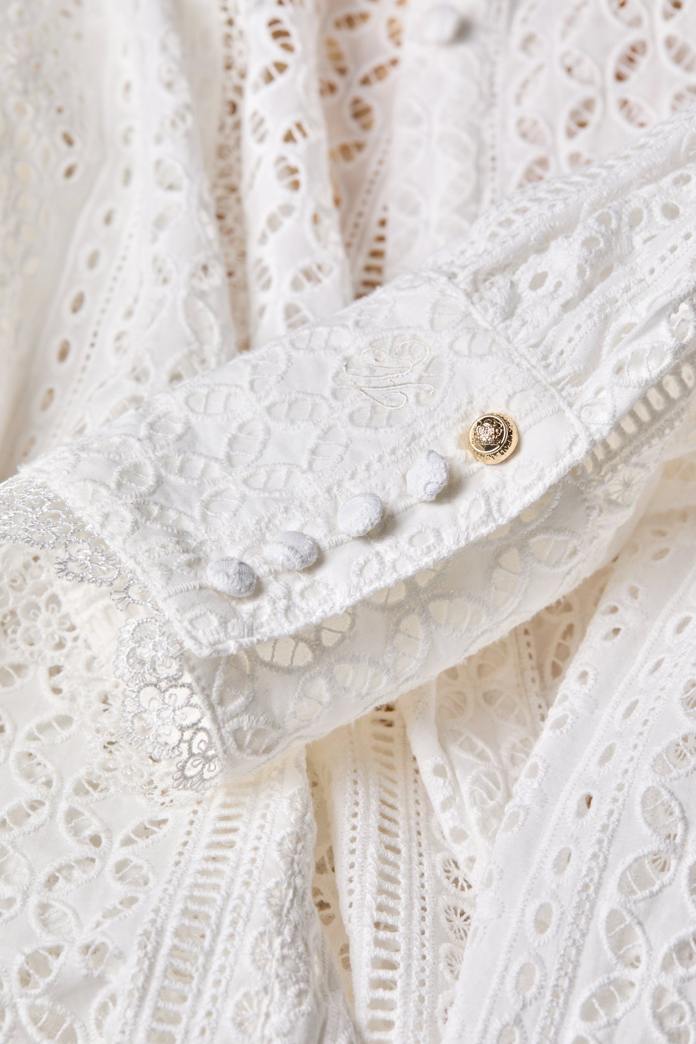 Collarless Broderie Shirt (White)