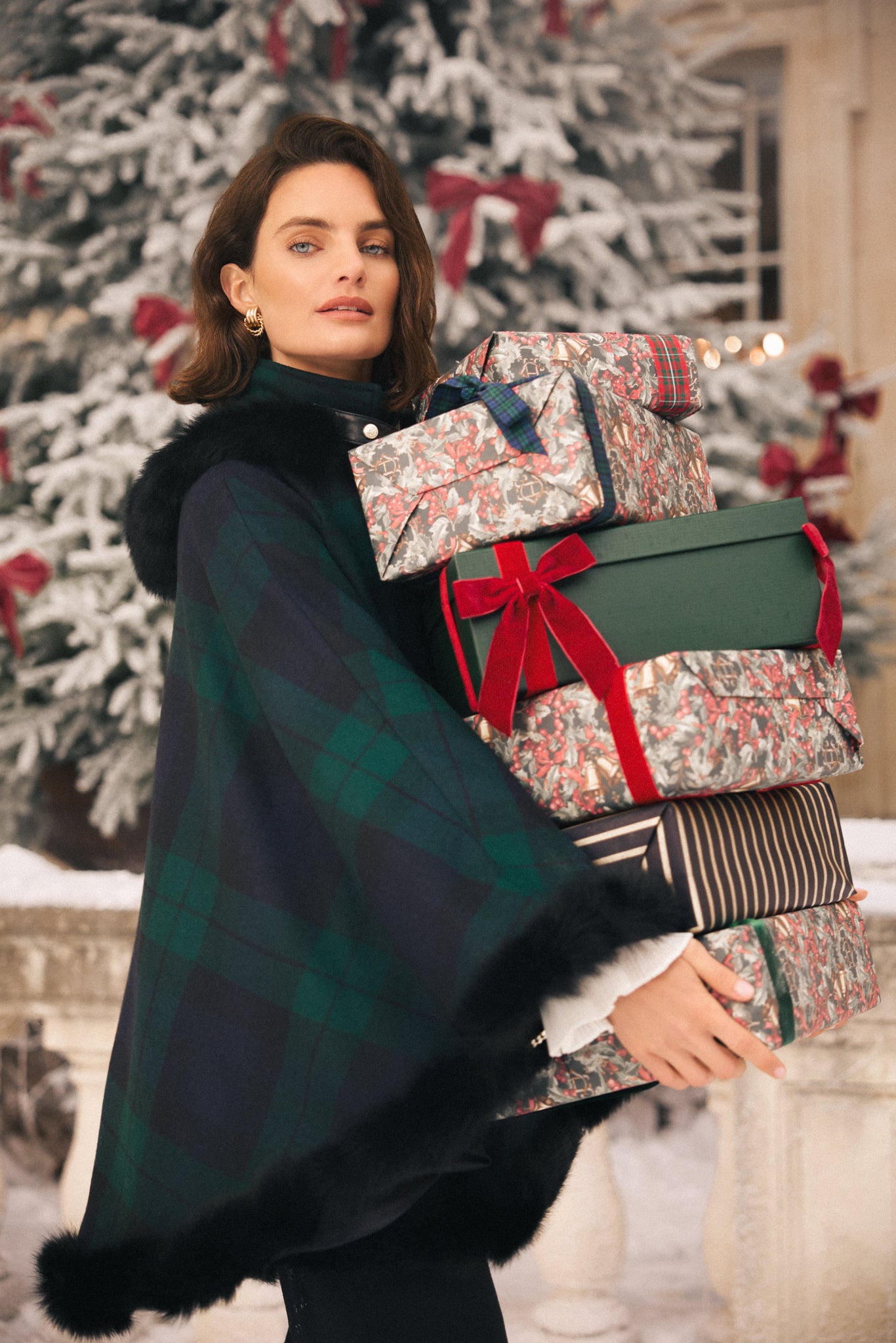 Kensington Gold Label Cape (Blackwatch)