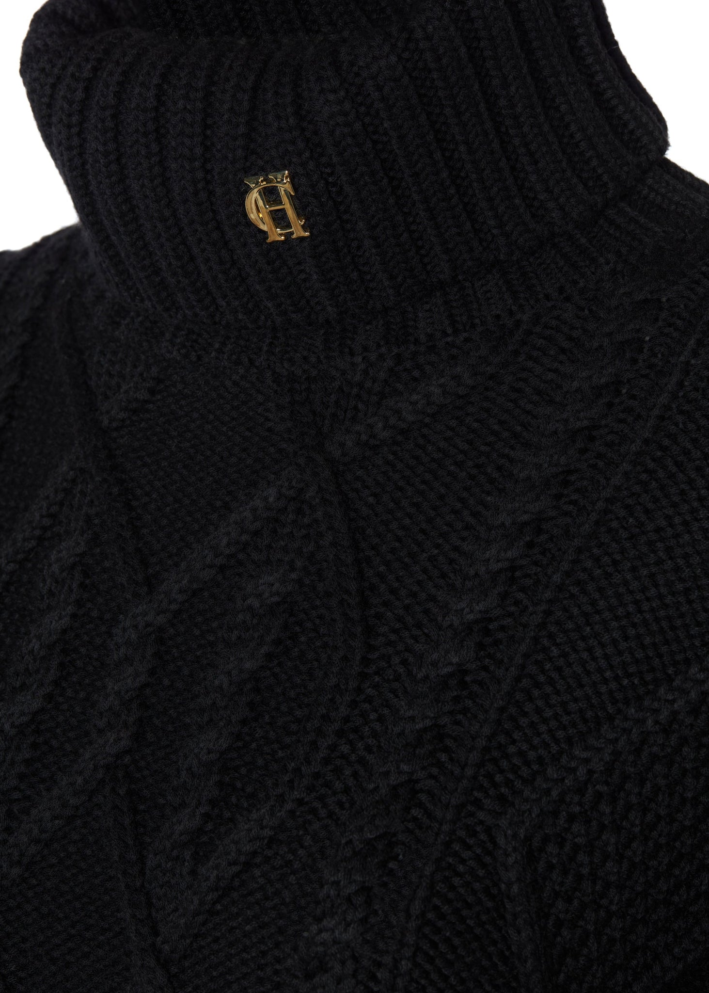 Noveli Cable Knit (Black)