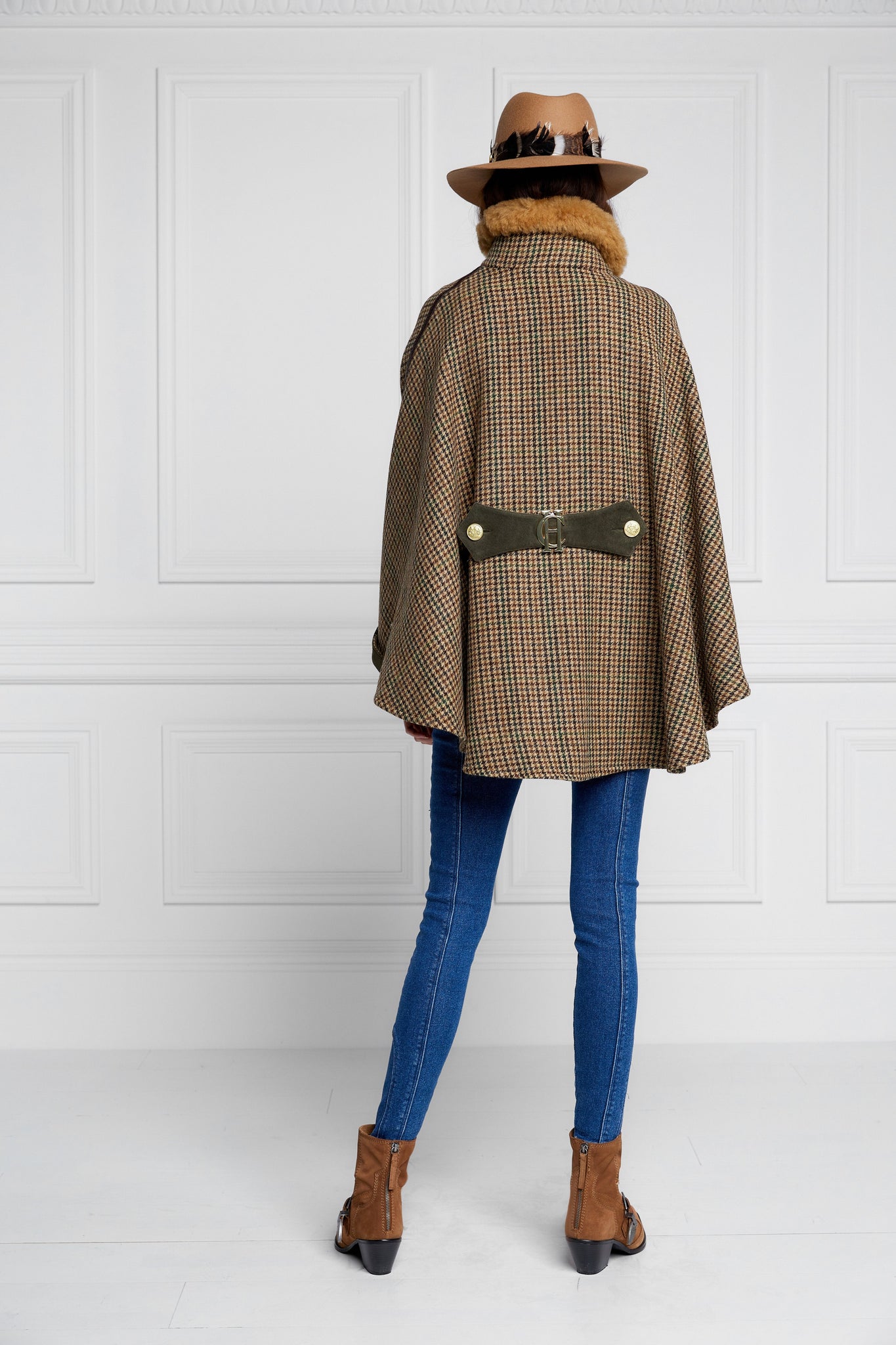 Chiltern Cape (Hailes Green Tweed)