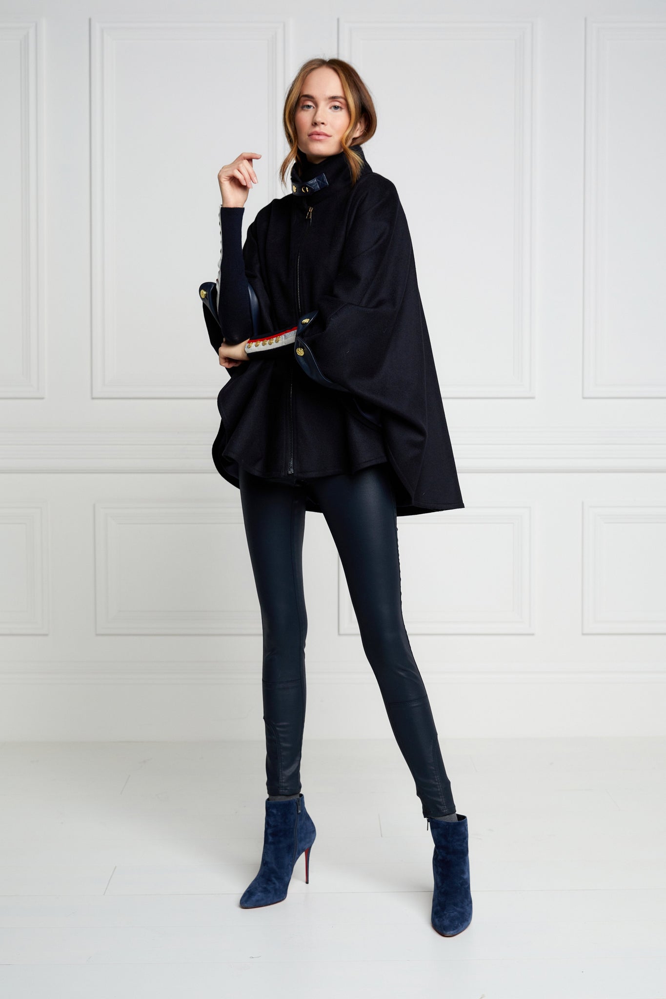 The Classic Cape (Navy)