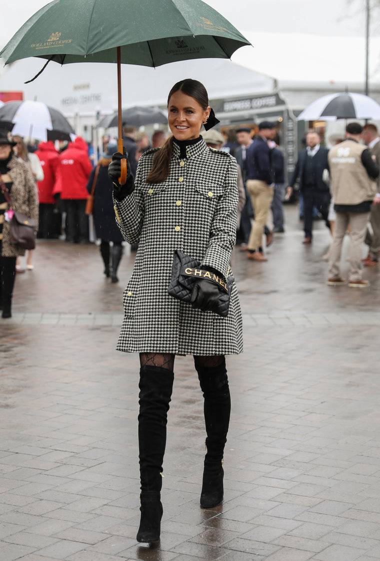 Jade's Ladies Day Houndstooth Look (Houndstooth)