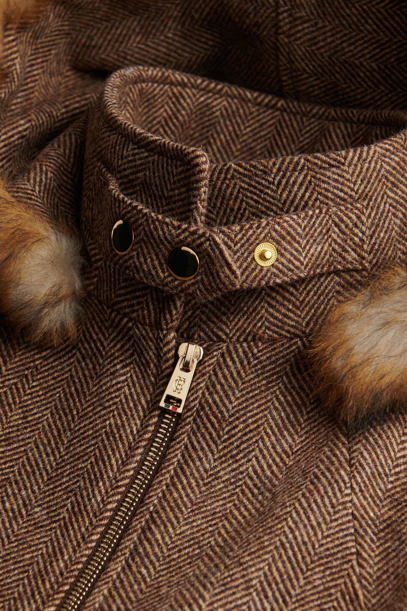 Kensington Gold Label Cape (Large Scale Brown Herringbone)