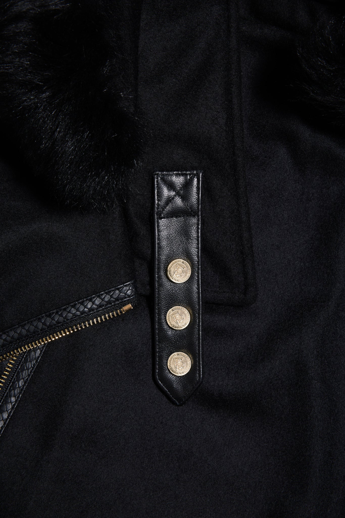 Kensington Gold Label Cape (Soft Black)