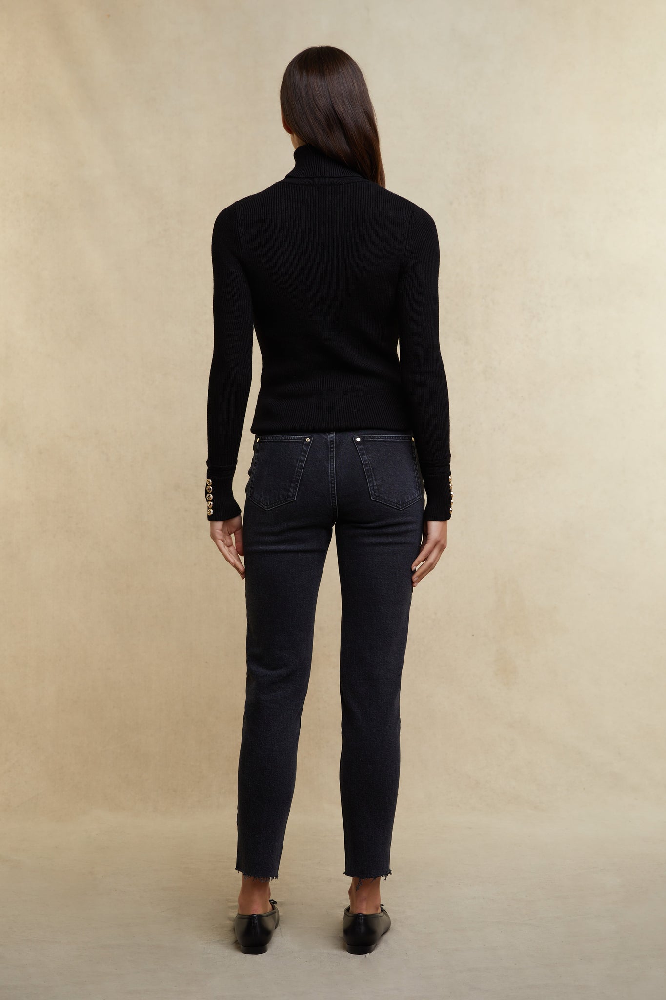 Painswick Roll Neck (Black)