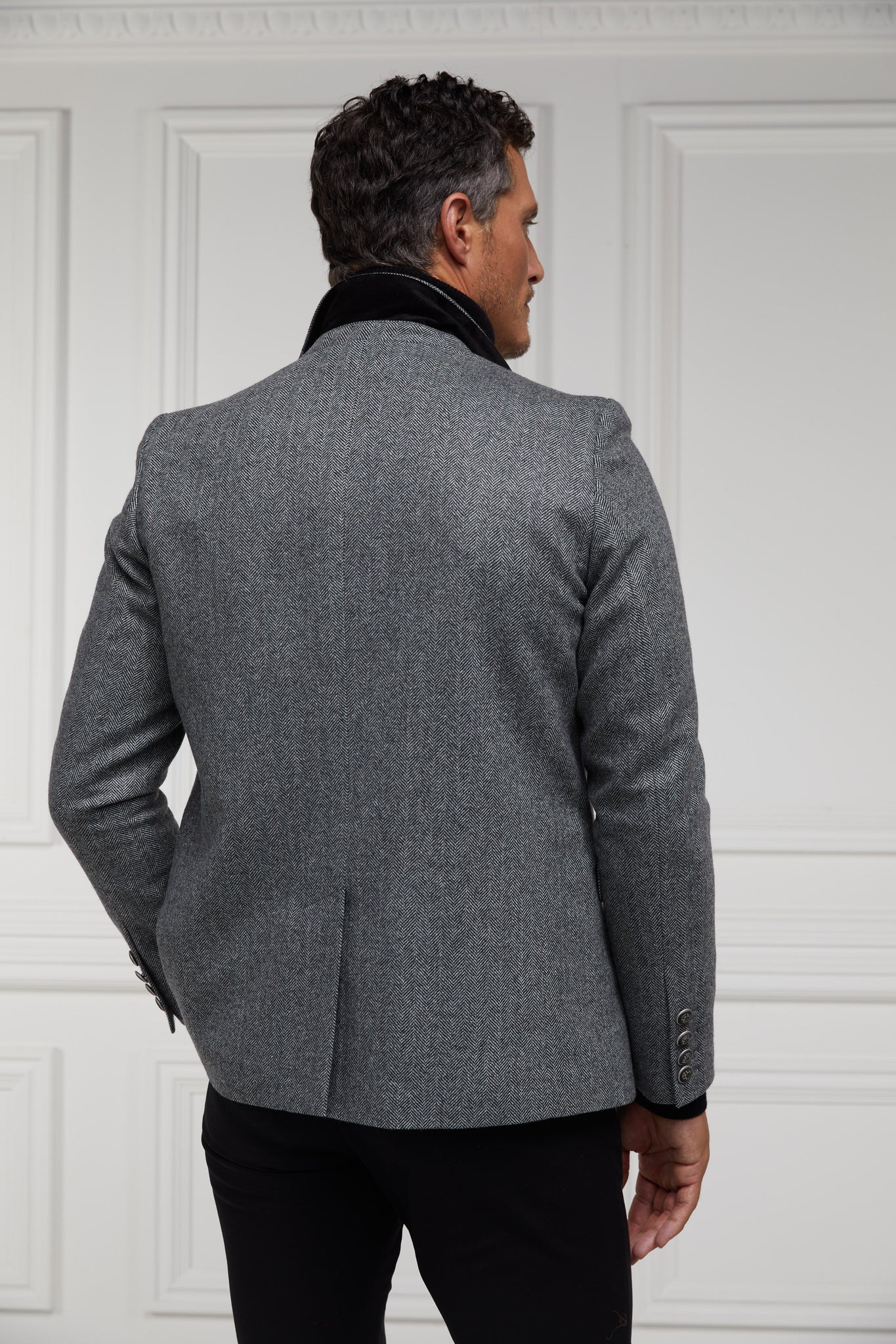 The Single Breasted Blazer (Mono Herringbone)